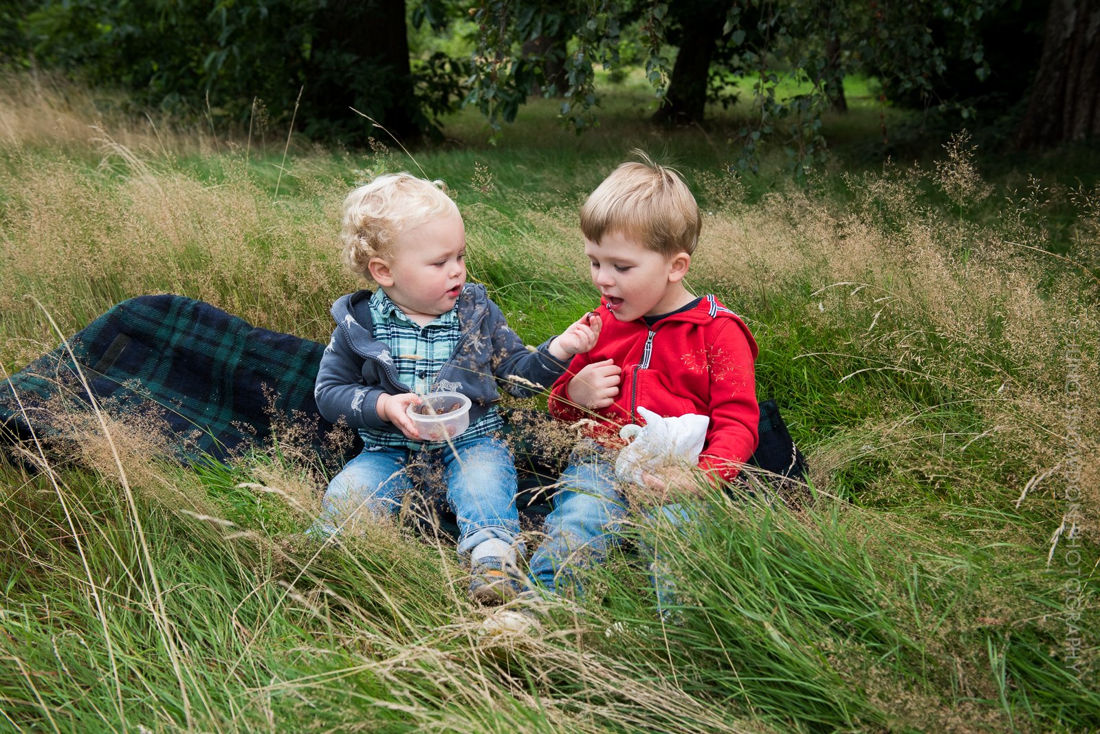 juno-snowdon-photography-family-portraits-park-south-east-london-3940.jpg