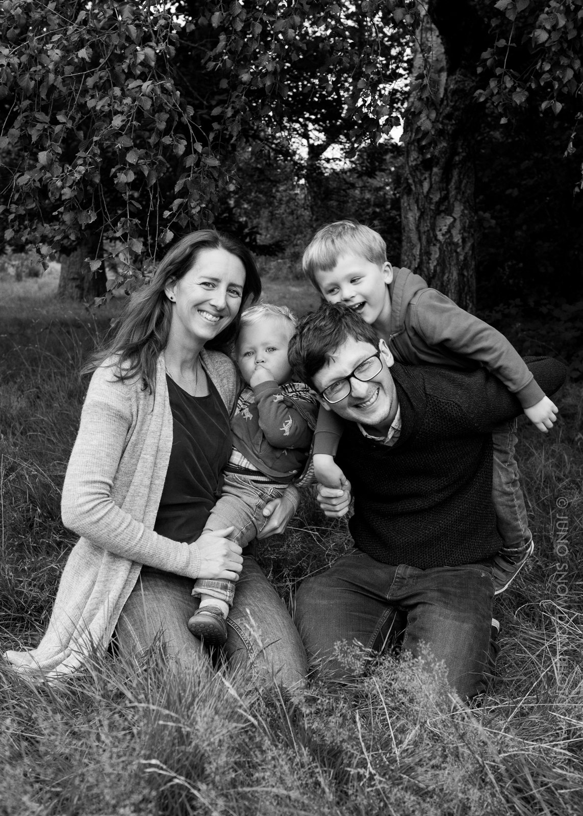 juno-snowdon-photography-family-portraits-park-south-east-london-4049.jpg