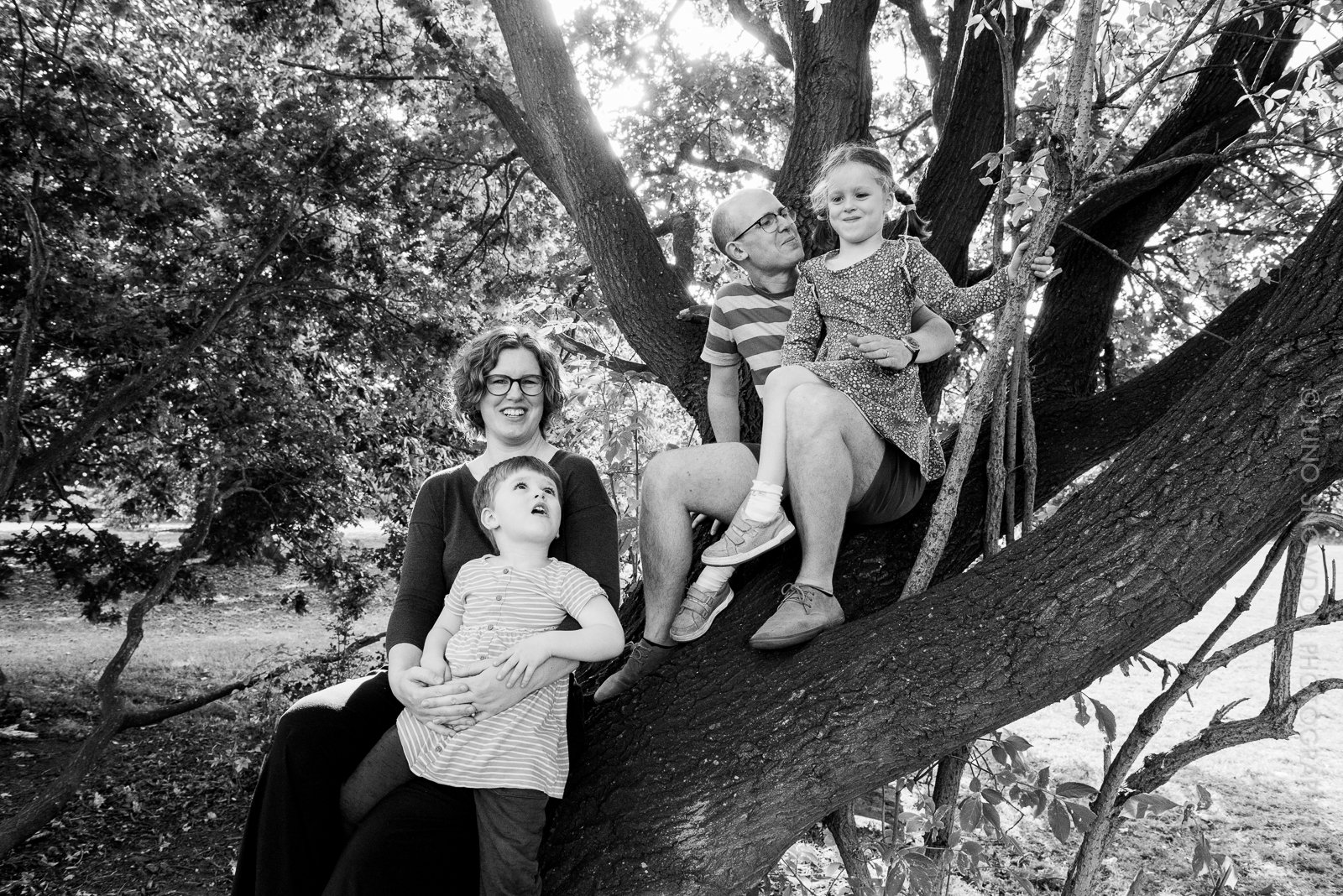 juno-snowdon-photography-family-portraits-park-south-east-london-4628.jpg