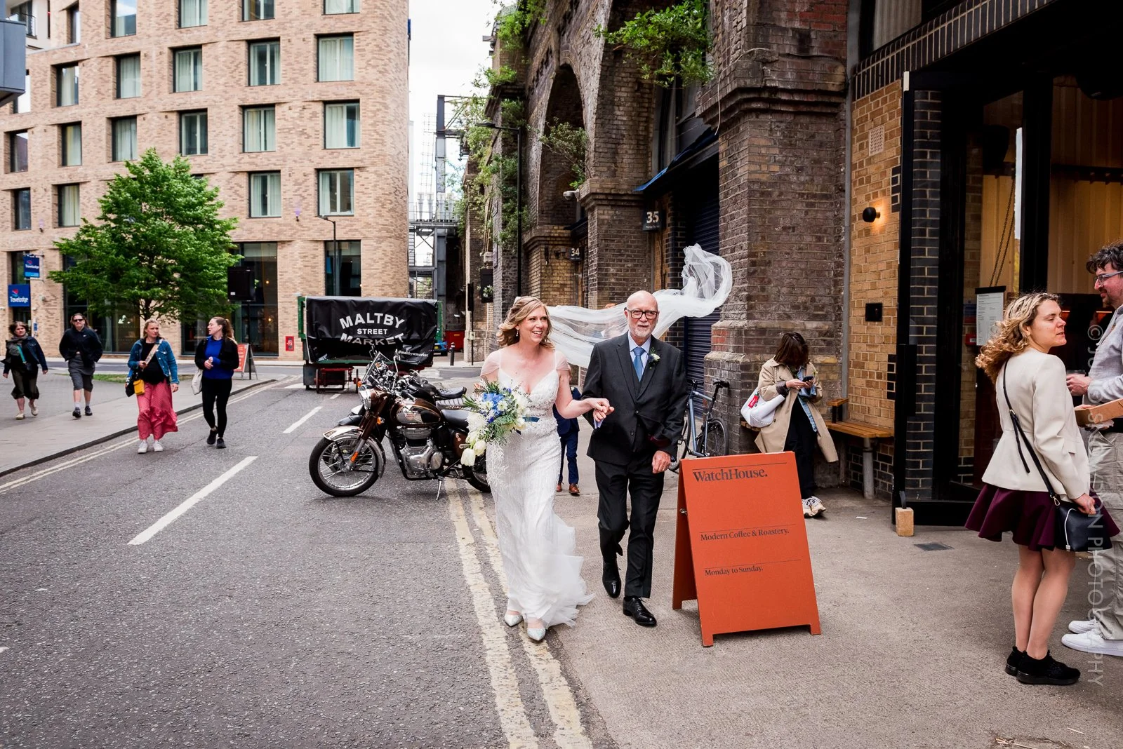 juno-snowdon-photography-wedding-south-east-london-maltby-street-market-website-7440.jpg