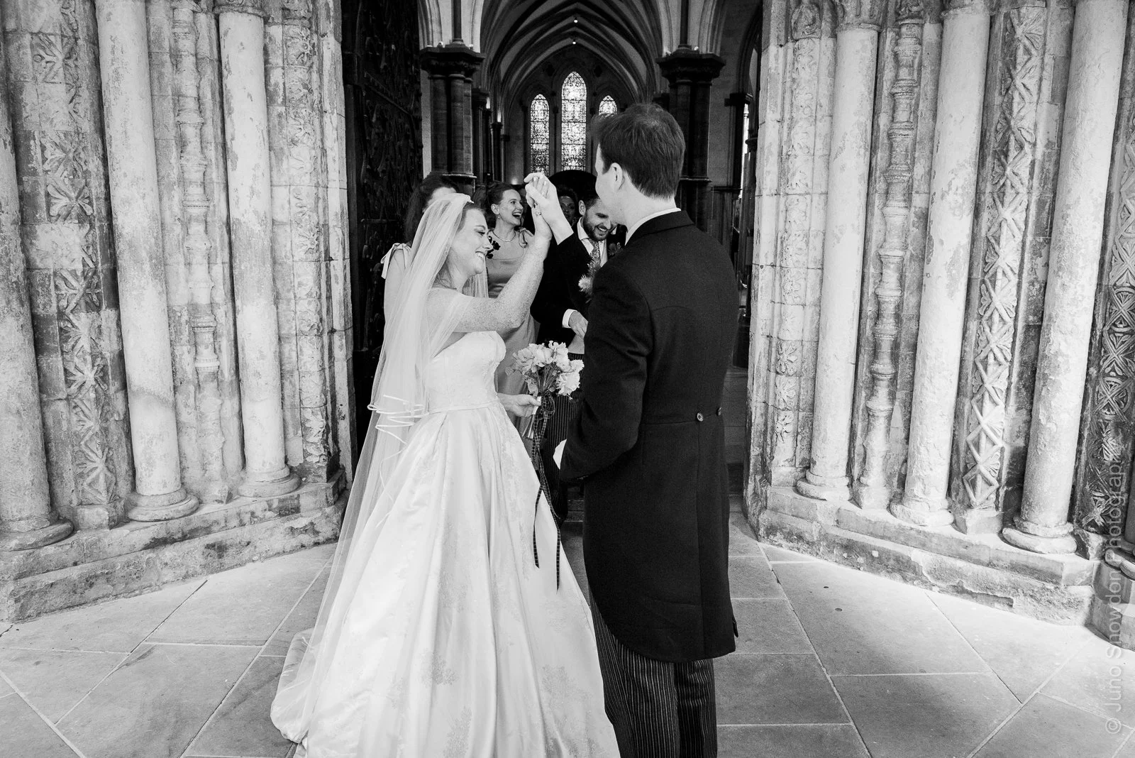 juno-snowdon-photography-wedding-photographer-middle-temple-church-london-6074.jpg