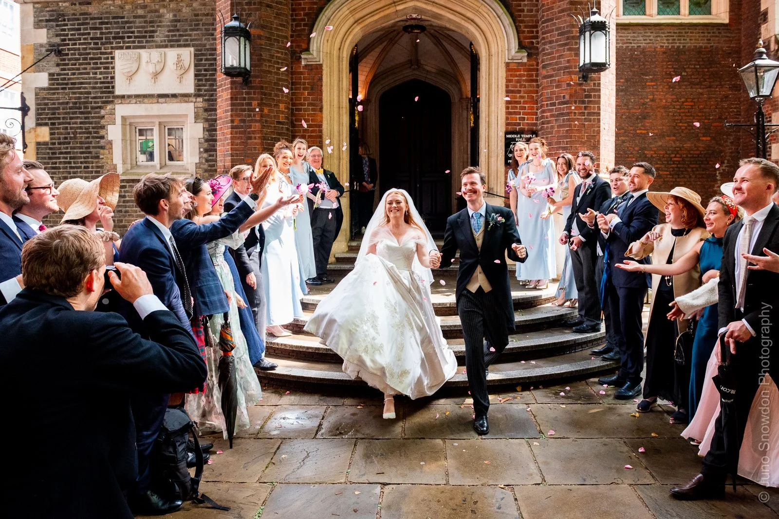 juno-snowdon-photography-wedding-photographer-middle-temple-church-london-6260.jpg
