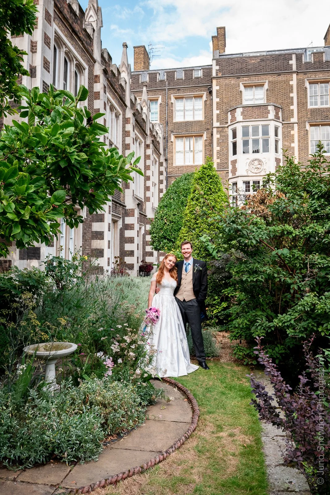 juno-snowdon-photography-wedding-photographer-middle-temple-church-london-6831.jpg