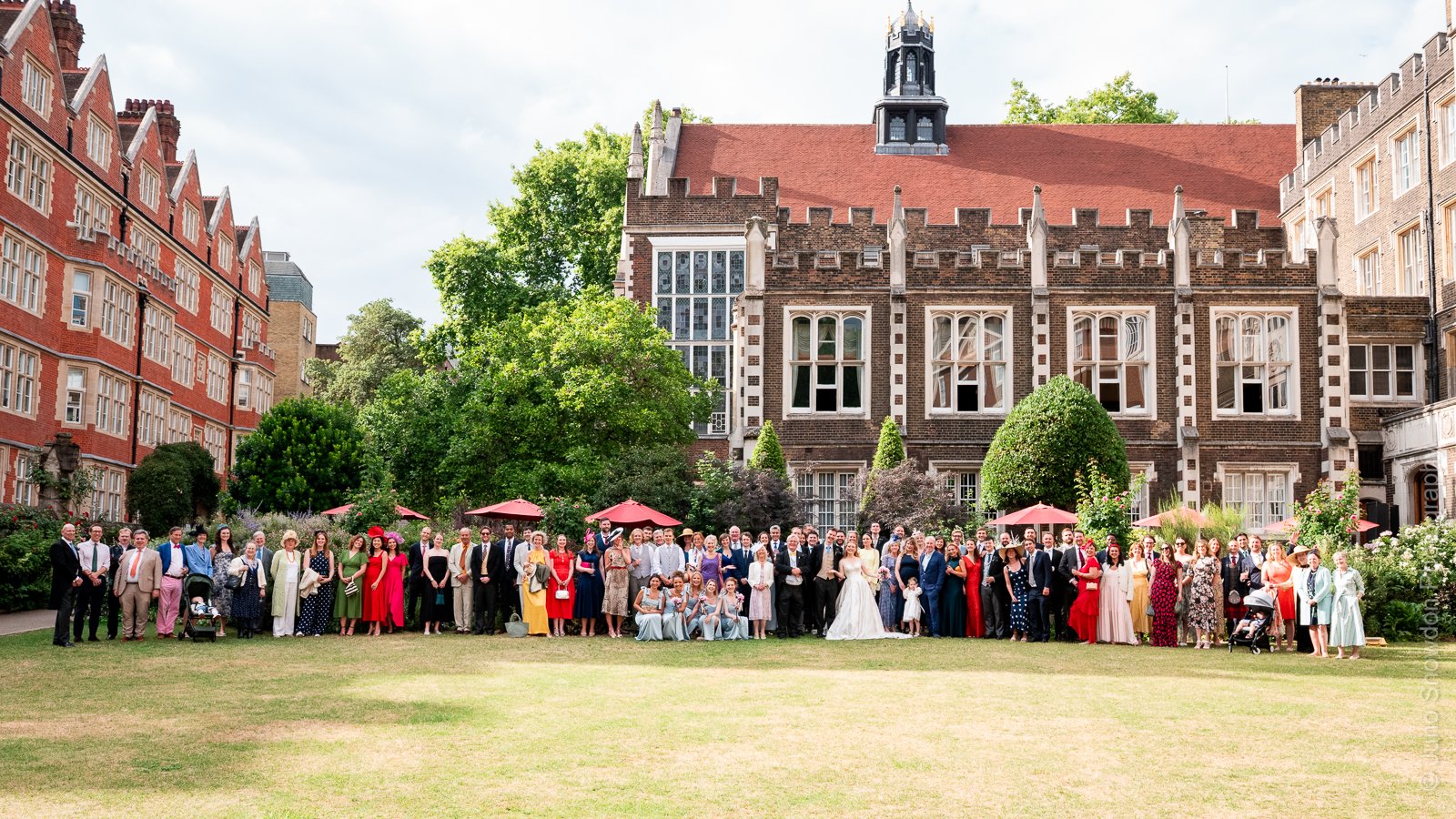 juno-snowdon-photography-wedding-photographer-middle-temple-church-london-7143.jpg