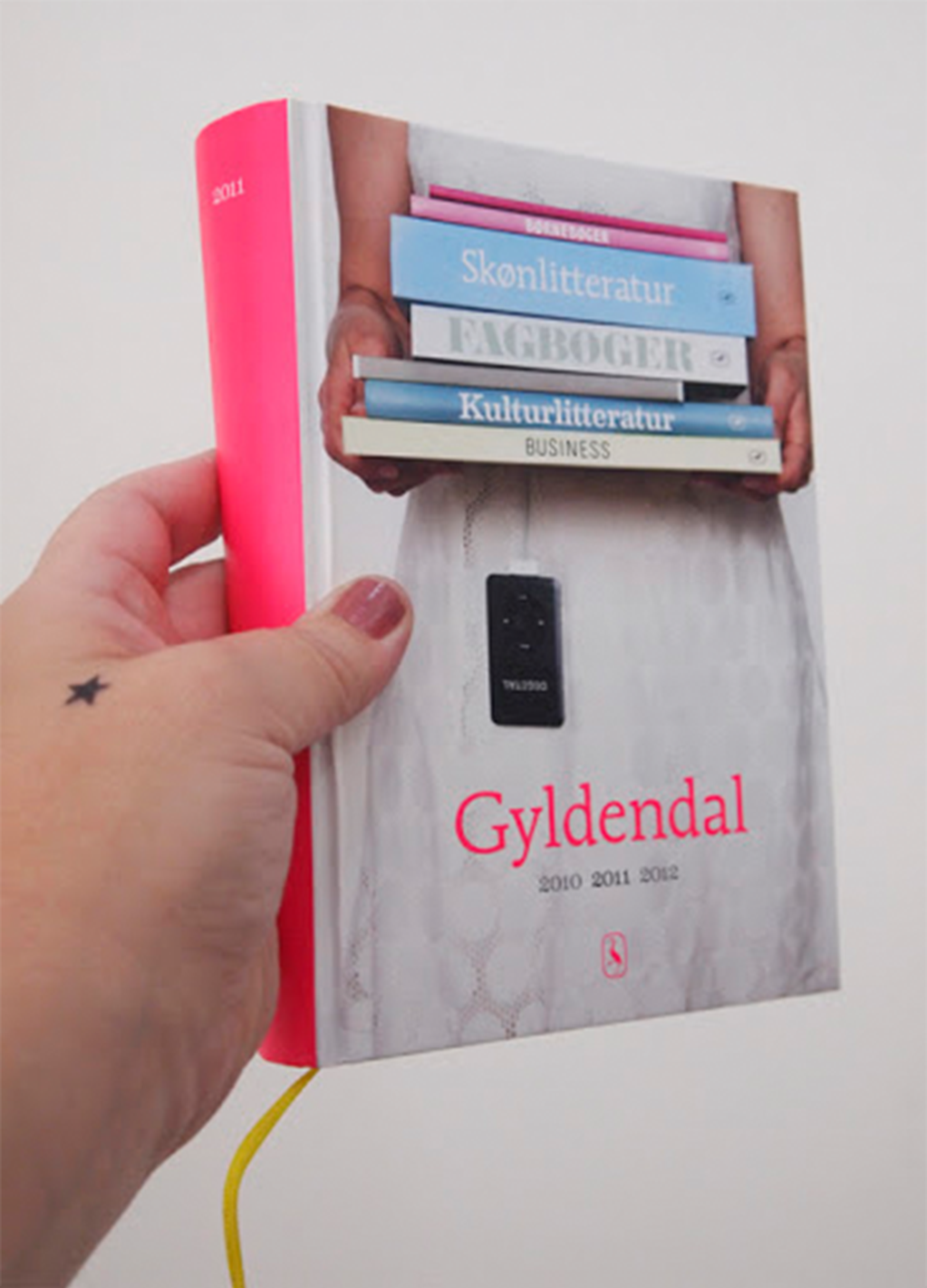 gyldendal_katalog_2011_forside.png