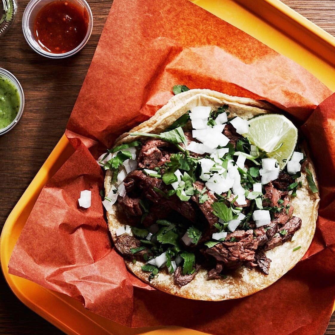 &ldquo;And if you don&rsquo;t know, now you know&hellip;. &ldquo; #biggie  #carneasada tacos are back from siesta! @littlereyalcarbon 🔥 🥩 🌮