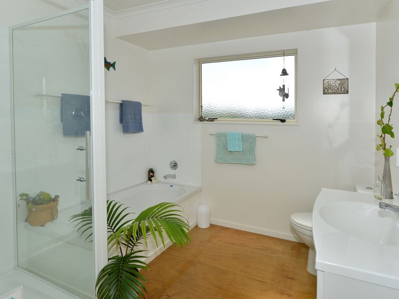hopmestay bathroom.jpeg