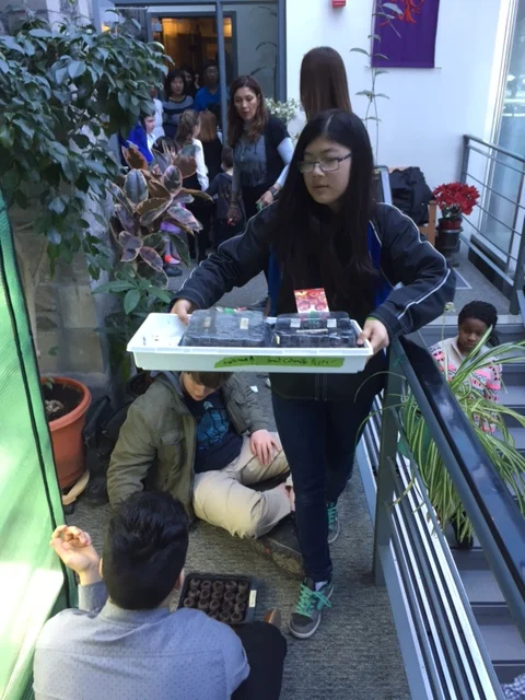 03_YouthPlantsforCHEO.JPG