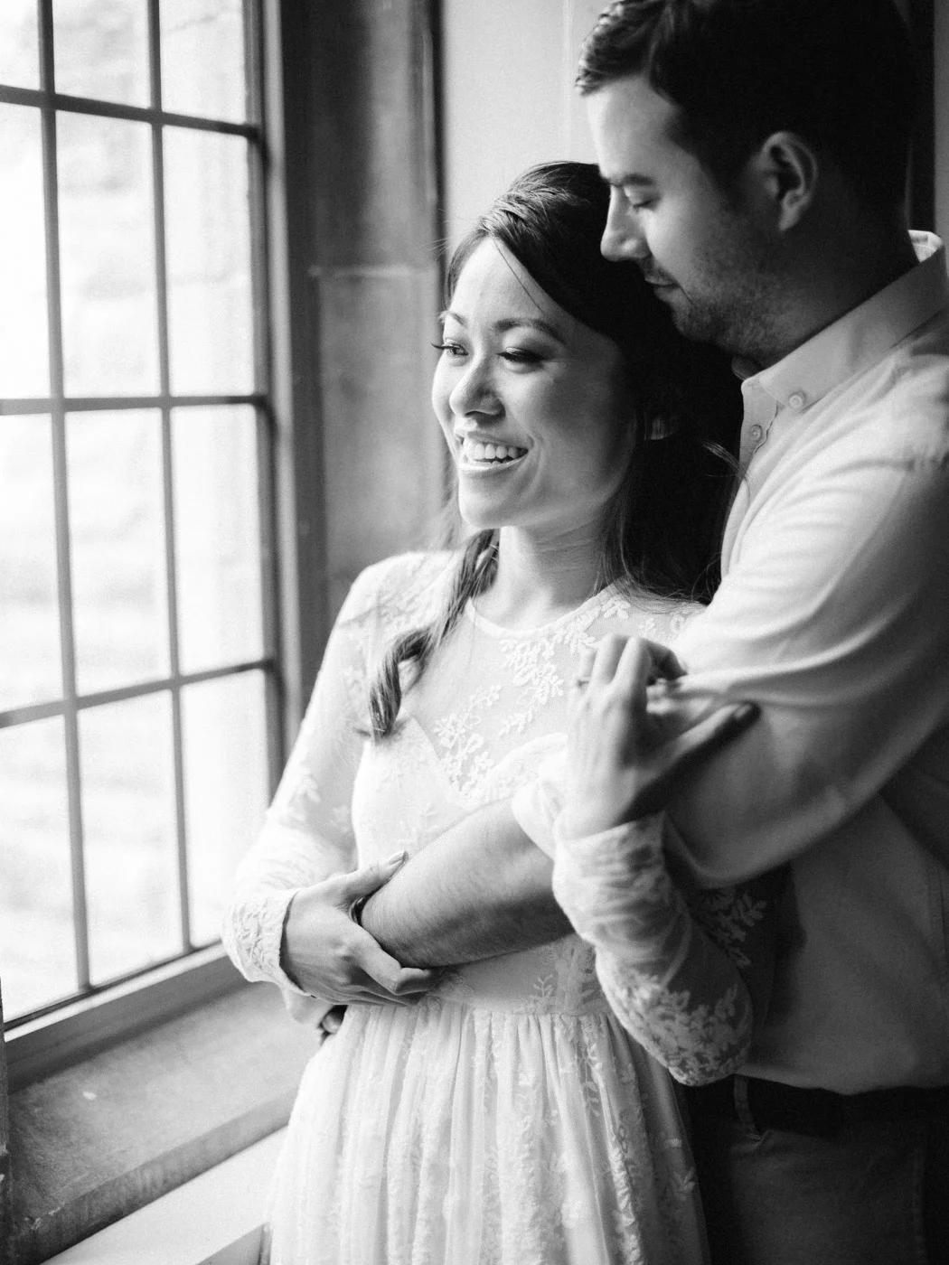 toronto_wedding_photographer_fine_art_documentary_Hamilton_Engagement_McMaster-32.jpg