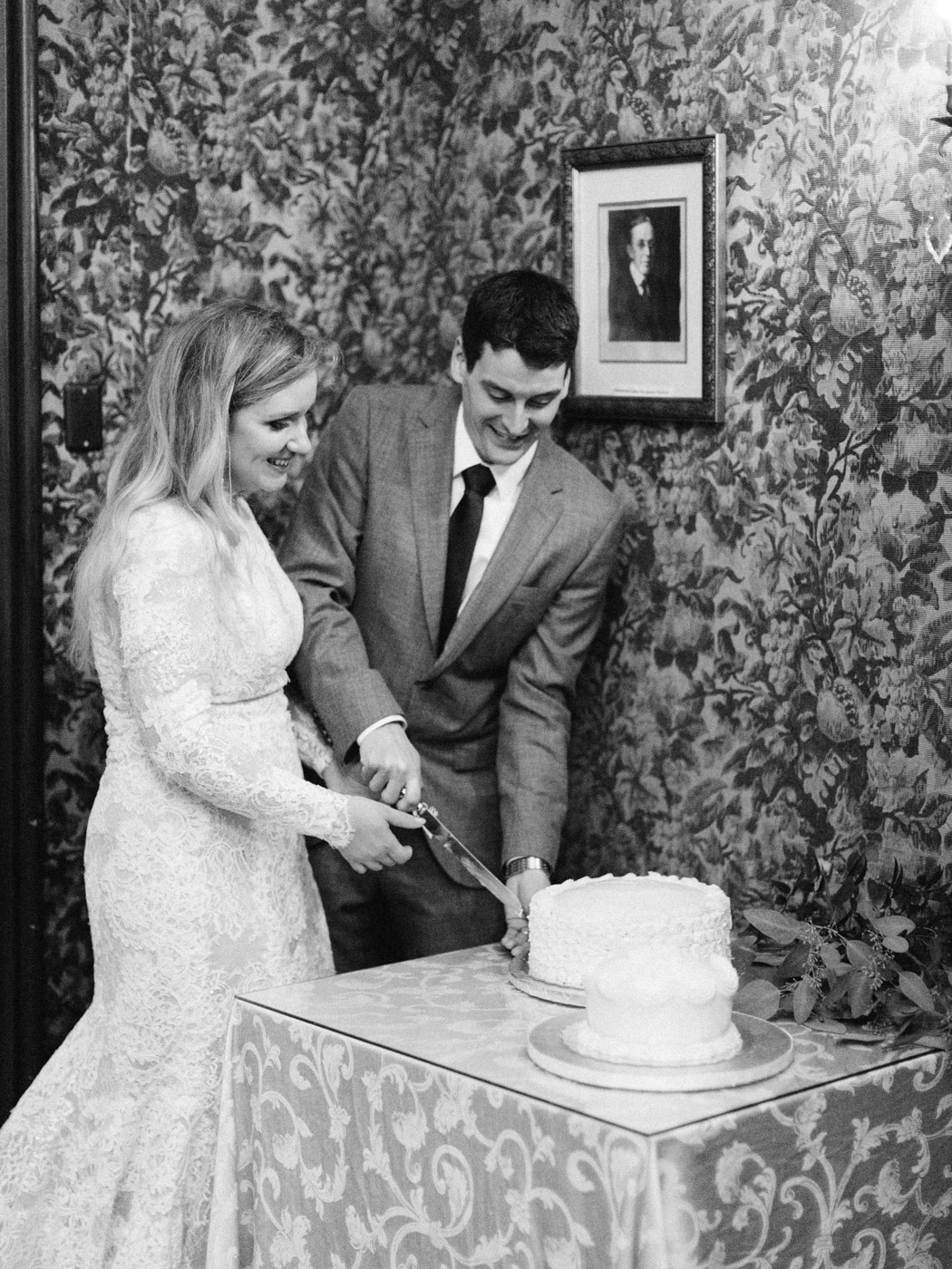 Toronto-wedding-photographer-intimate-classic-fine-art-elopement-ottawa101.jpg