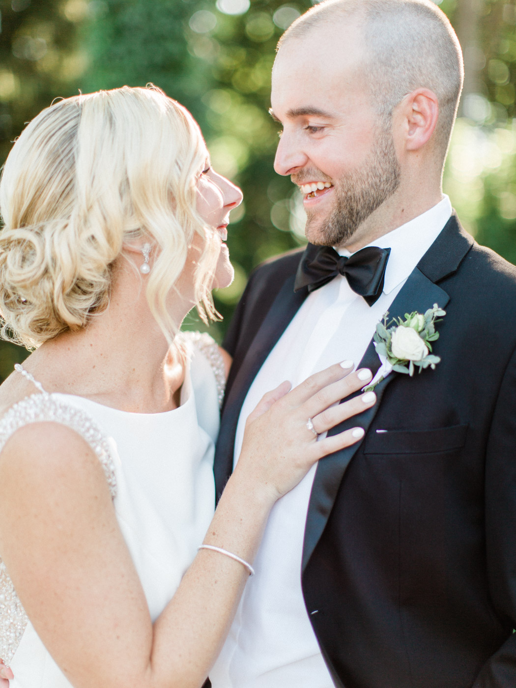 Photographs from an elegant yet relaxed summer wedding at The Thornhill Golf and Country Club, by Toronto Wedding Photographer Corynn Fowler Photography