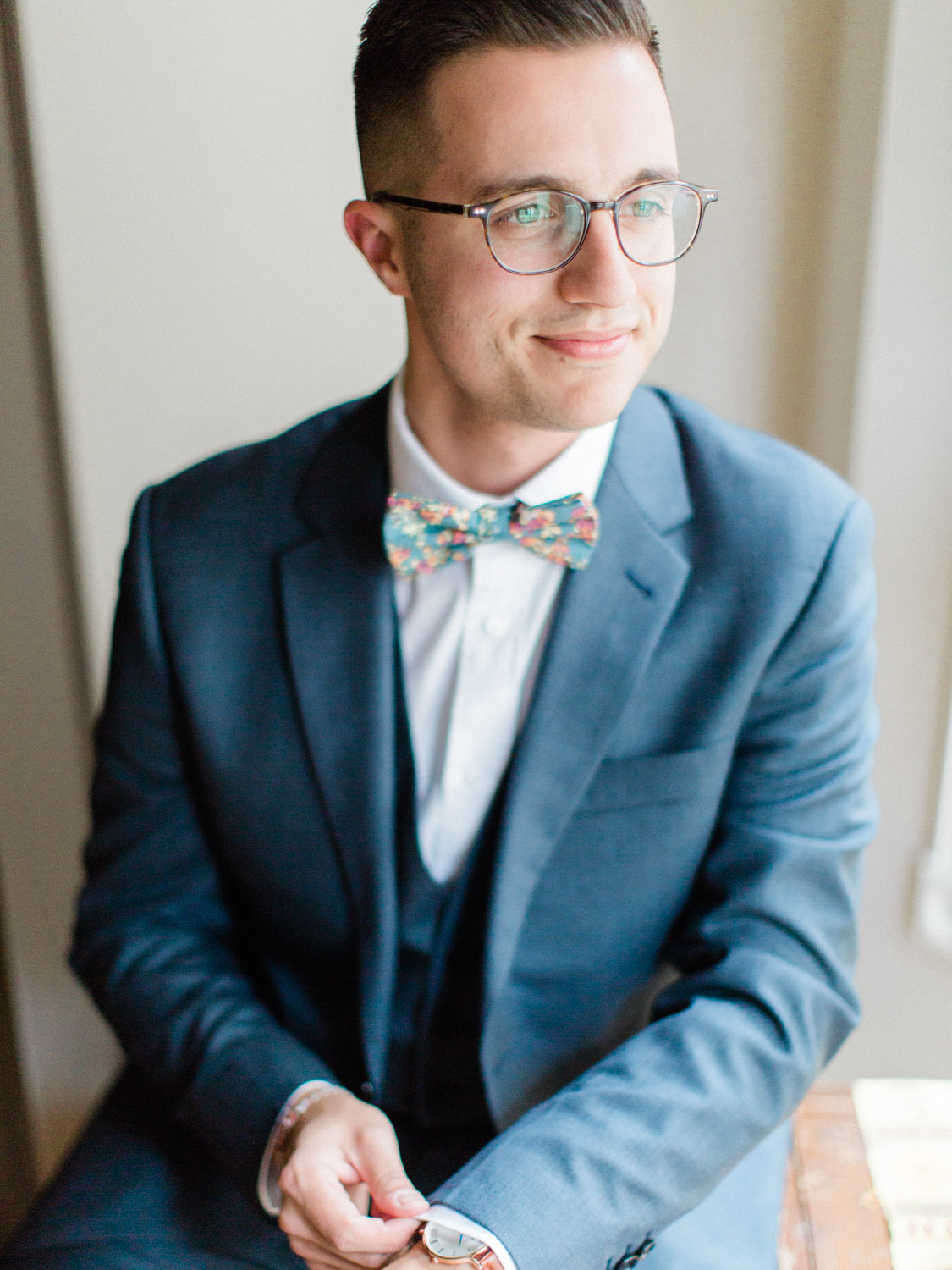 Toronto-wedding-photographer-alternative-downtown-waterfront-wedding-the-argonauts-rowing-club14.jpg