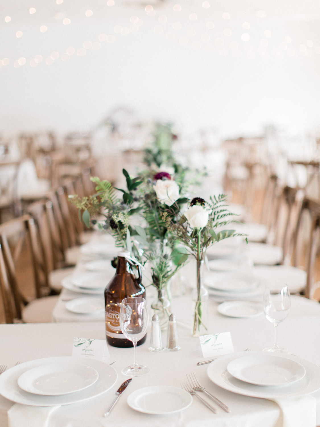 A contemporary wedding photograph in downtown Toronto at the Henley Room, Argonauts Rowing Club