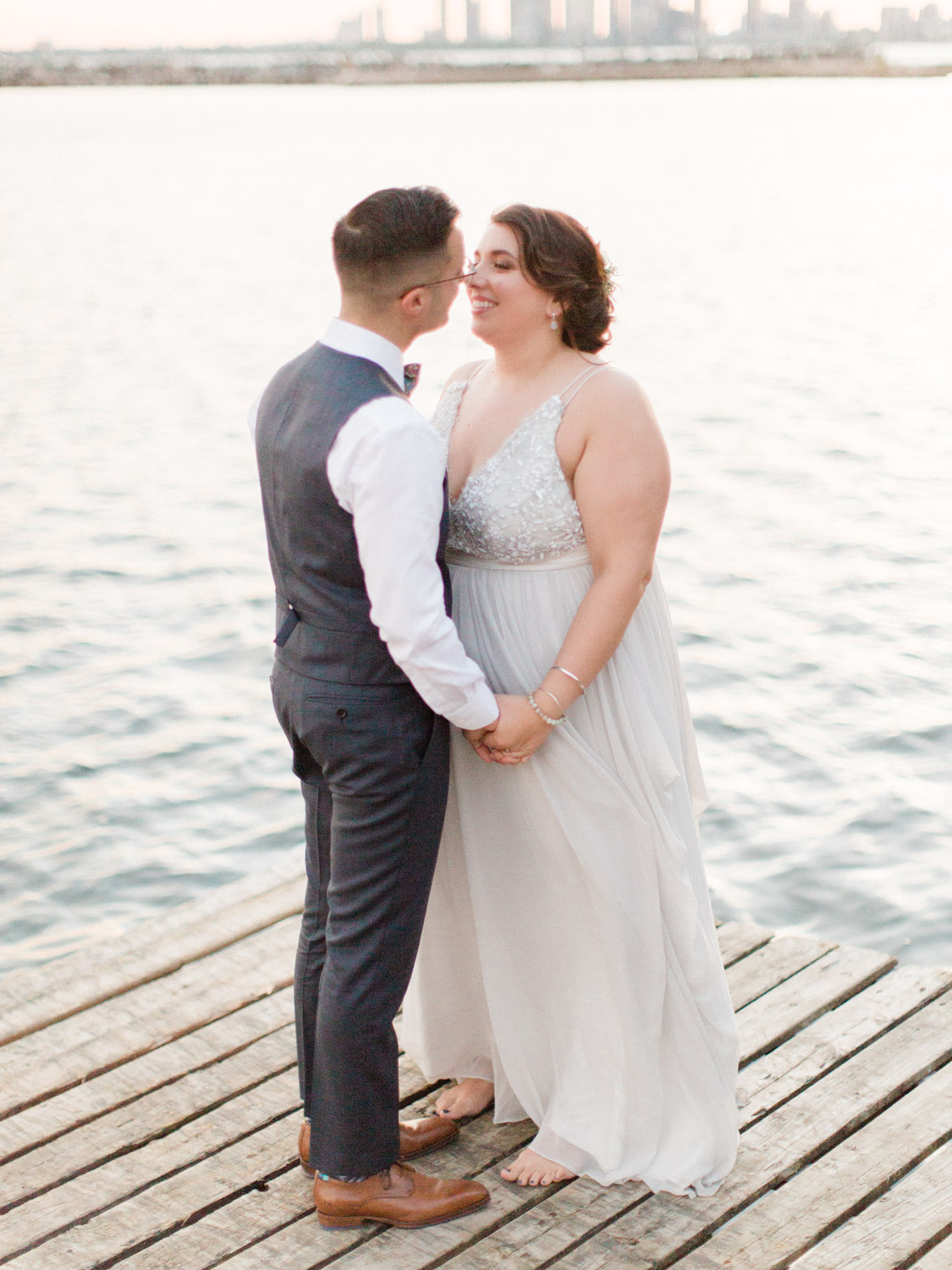 A contemporary wedding photograph in downtown Toronto at the Henley Room, Argonauts Rowing Club