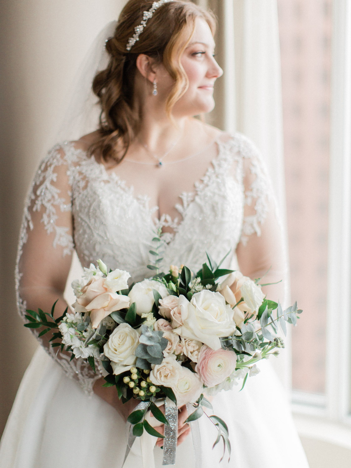 Timeless winter wedding photographs at one king west hotel, by toronto photogrpaher corynn fowler photography