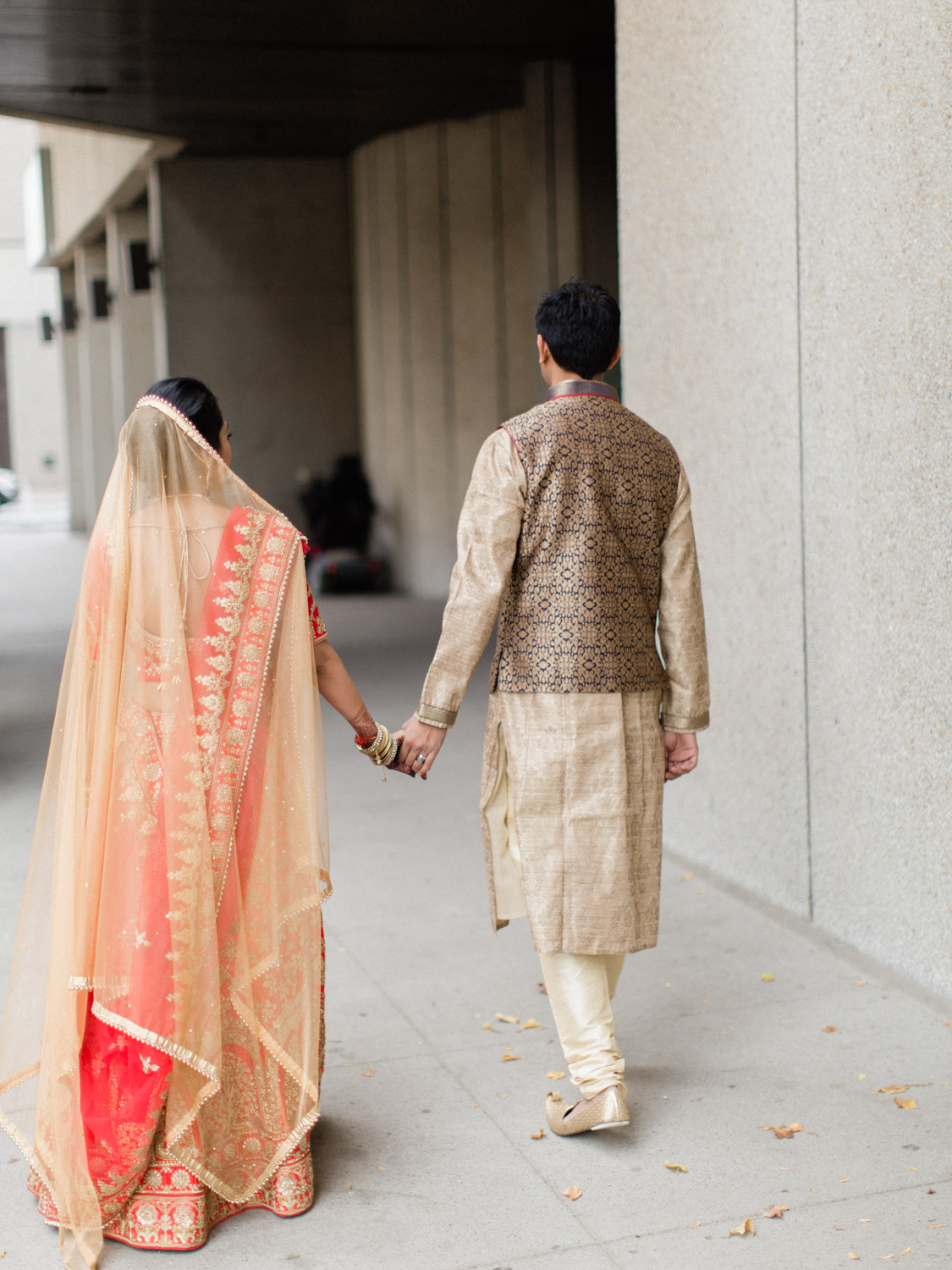 Toronto-wedding-photographer-indian-wedding-downtown-westin-harbour-castle44.jpg