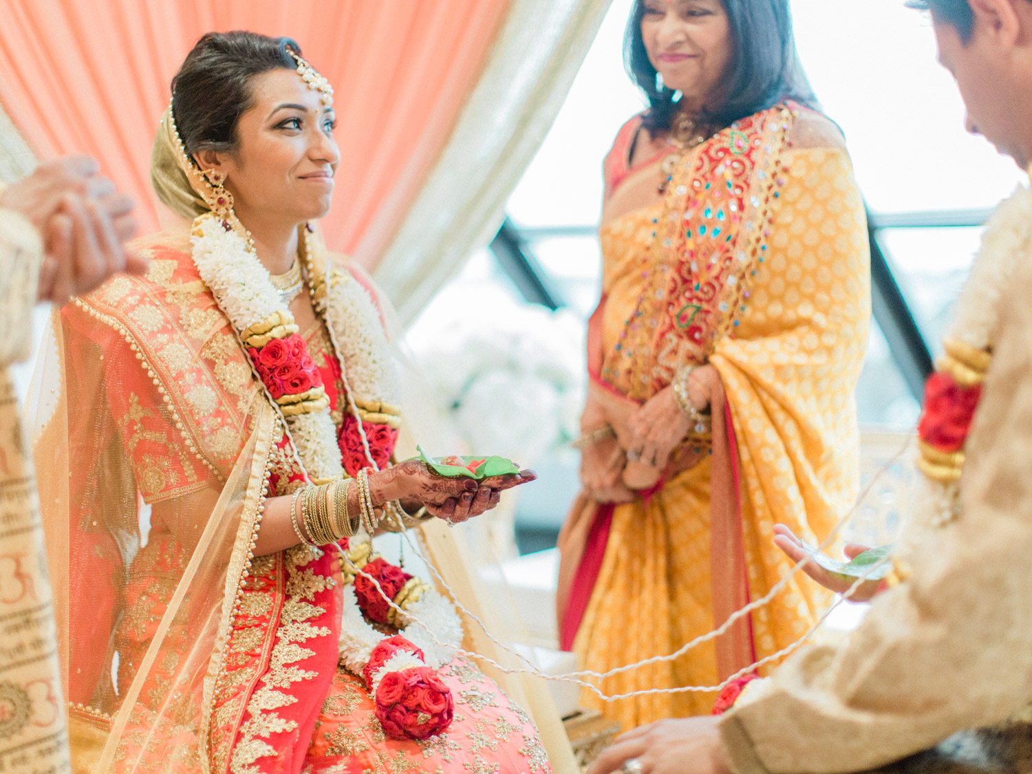 Toronto-wedding-photographer-indian-wedding-downtown-westin-harbour-castle69.jpg