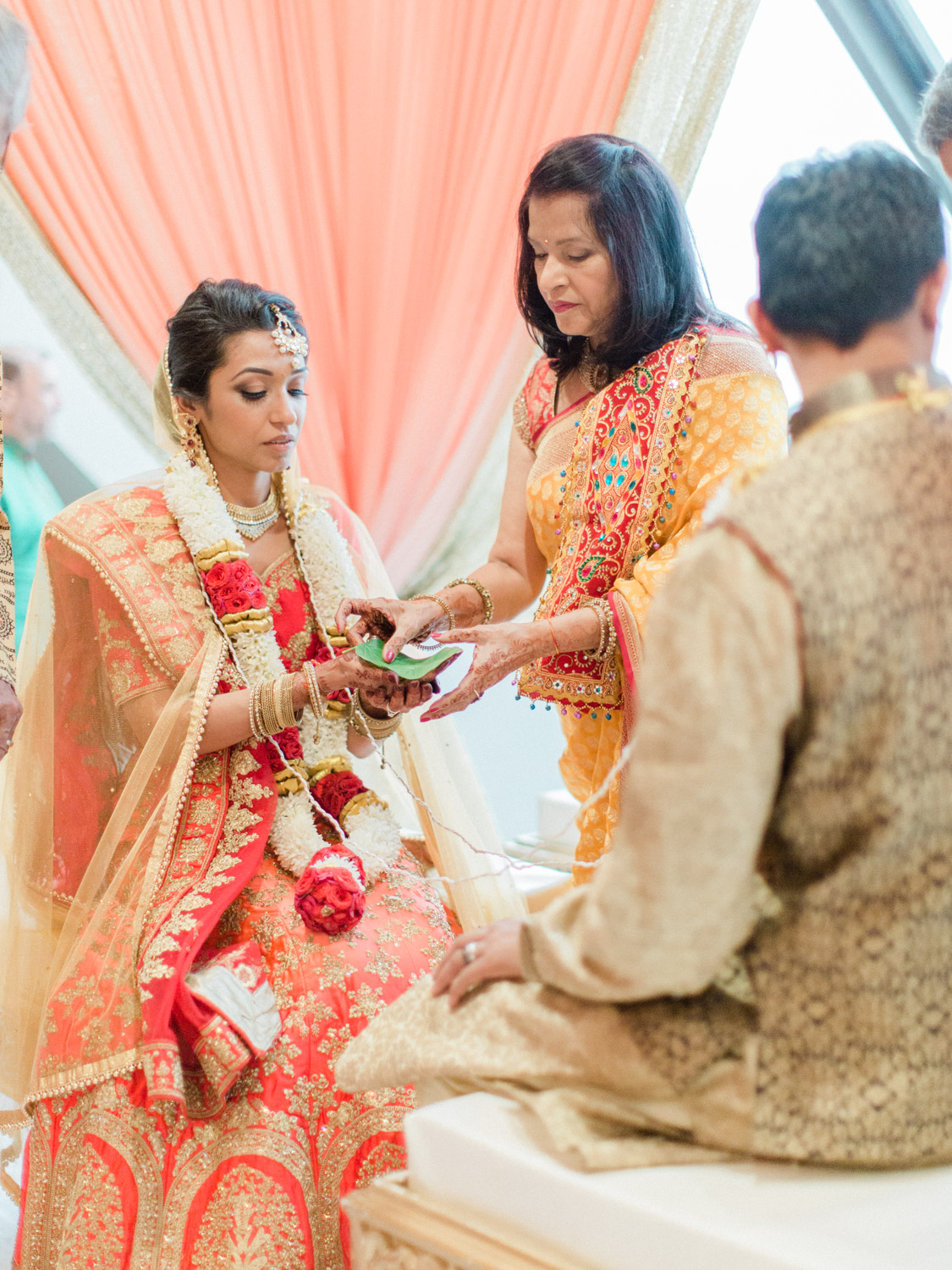 Toronto-wedding-photographer-indian-wedding-downtown-westin-harbour-castle68.jpg