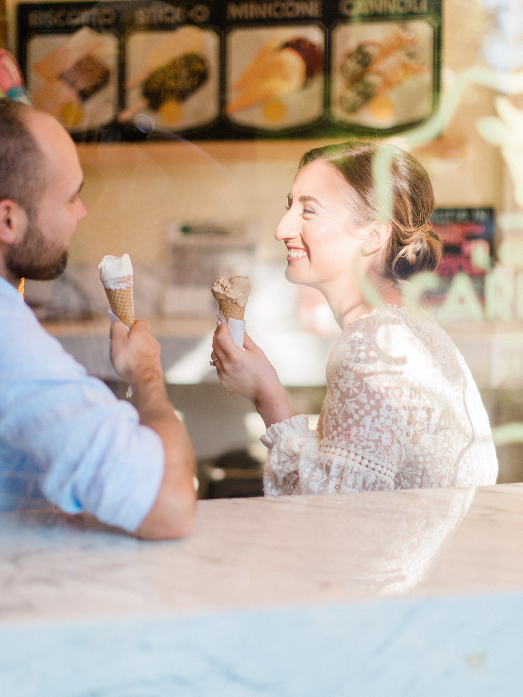 Sunny engagement photographs from niagara on the lake, by toronto wedding photographer corynn fowler photography