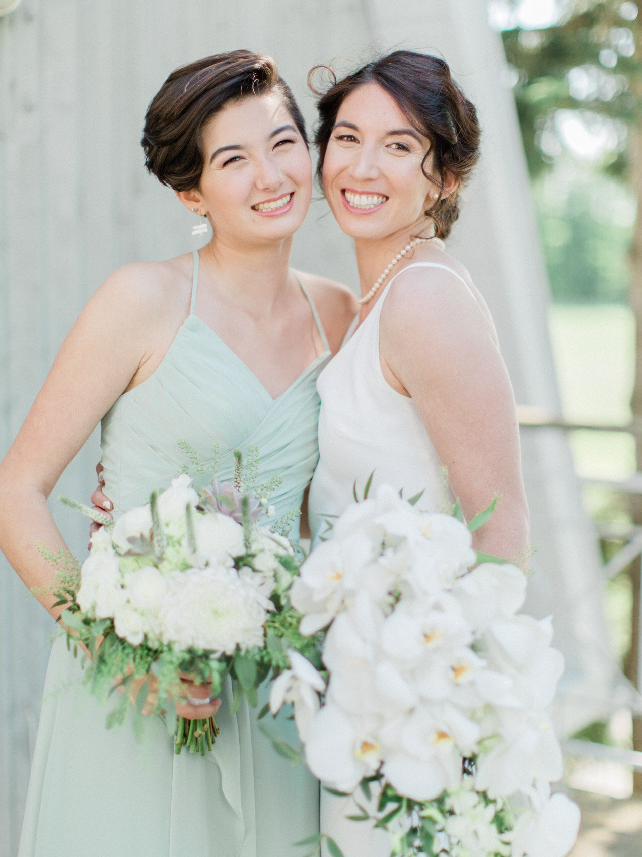 cute photo of bride and maid of honour at silver springs retreat wedding