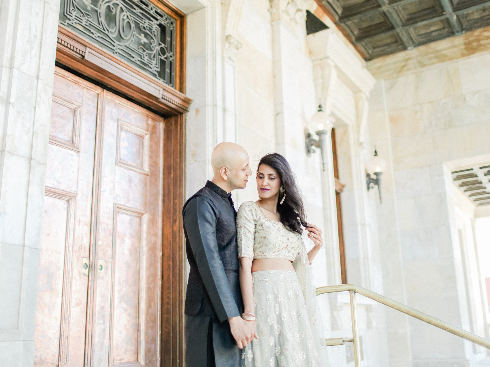 Corynn_Fowler_Photography_Toronto_Collingwood_Indian_Engagement_Photographs_Traditional44.jpg