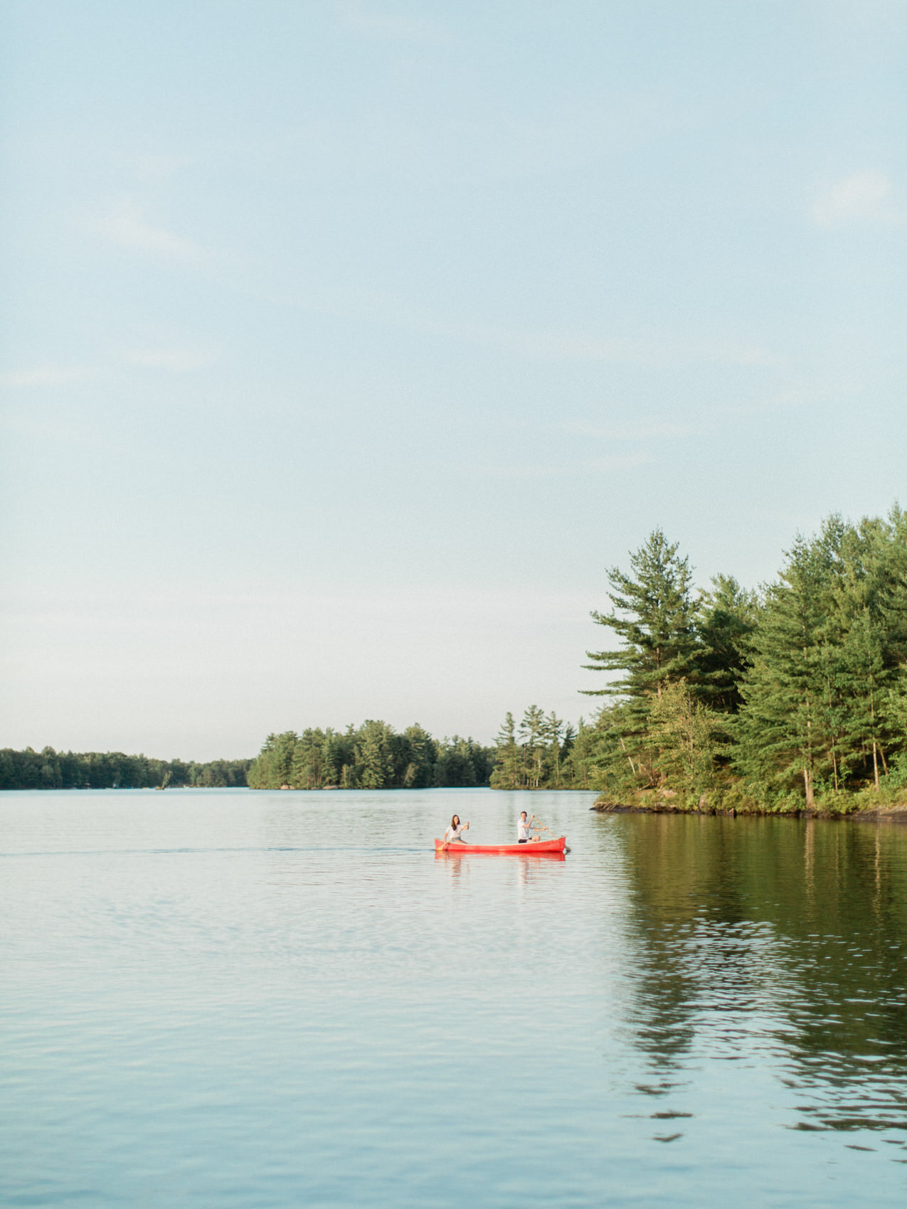 Amanda & Tyler's Relaxed Cottage Engagement Session in Muskoka — Corynn ...