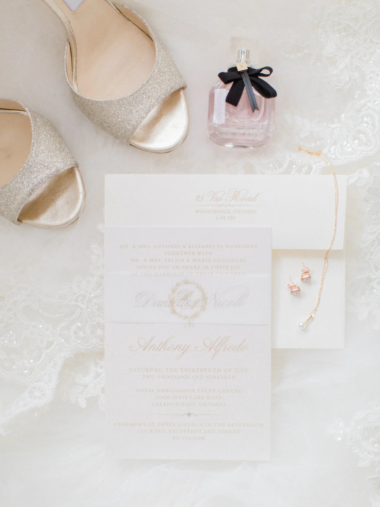 Corynn_Fowler_Photography_Toronto_Collingwood_Wedding_Photographer_candid_Natural_Wedding_Photographs_The_Doctors_House_Italian17.jpg