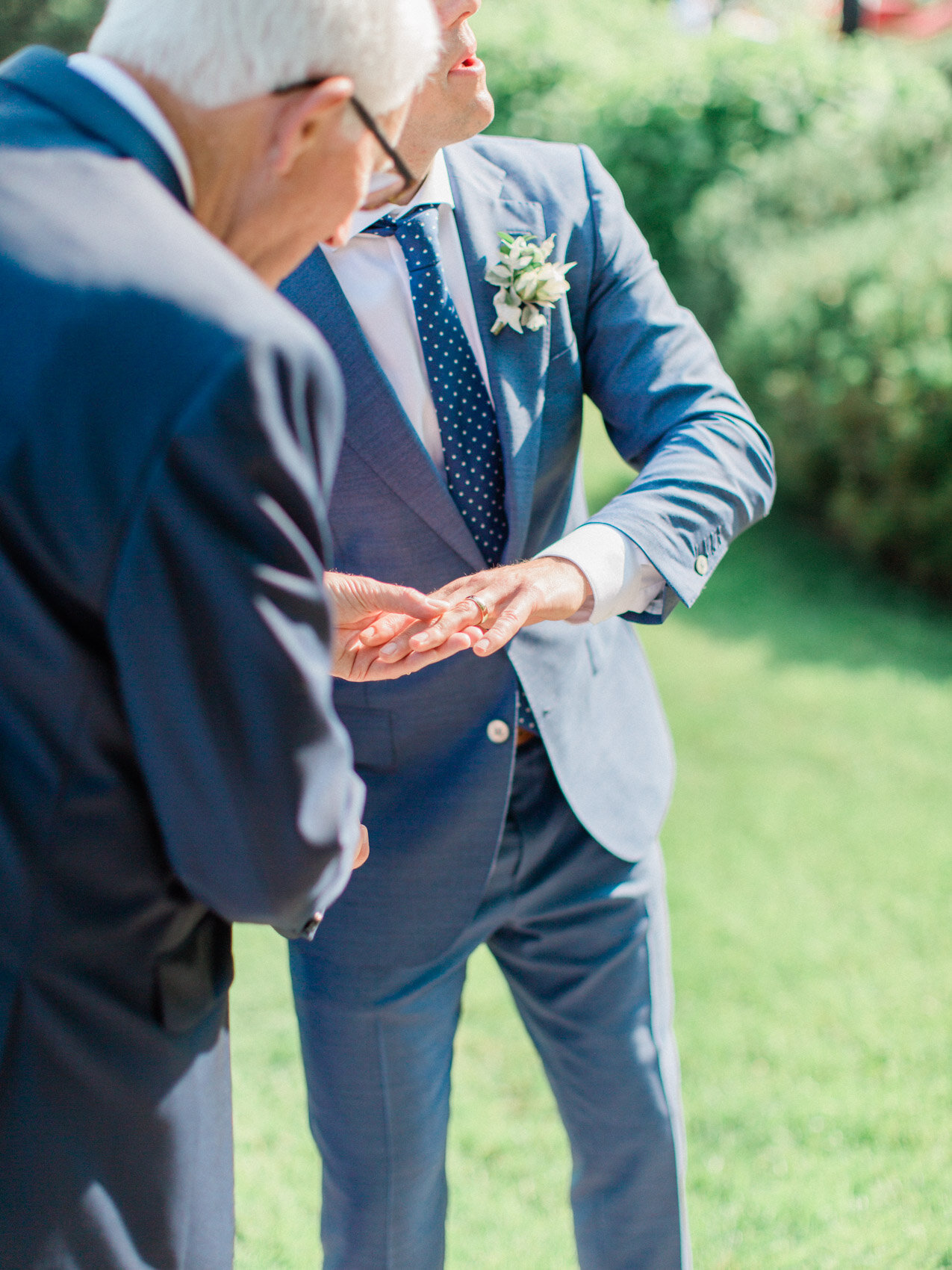 Corynn_Fowler_Photography_Toronto_Collingwood_Wedding_Photographer_candid_Natural_outdoor_Wedding_Relaxed_Lora_Bay_Thornbury158.jpg