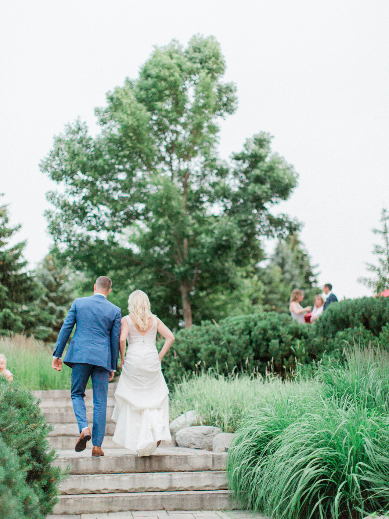 Corynn_Fowler_Photography_Toronto_Collingwood_Wedding_Photographer_candid_Natural_outdoor_Wedding_Relaxed_Lora_Bay_Thornbury239.jpg