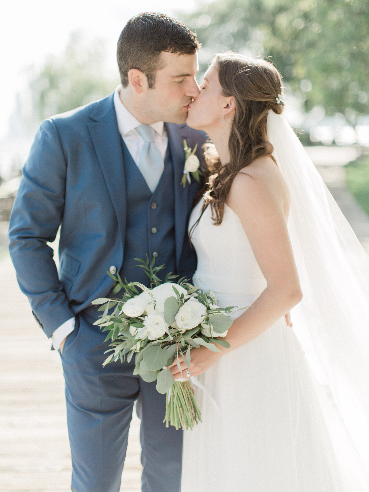 Corynn_Fowler_Photography_Toronto_Collingwood_Wedding_Photographer_candid_Natural_outdoor_Wedding_Relaxed_downtown_Toronto_Wedding_Palais_Royale80.jpg