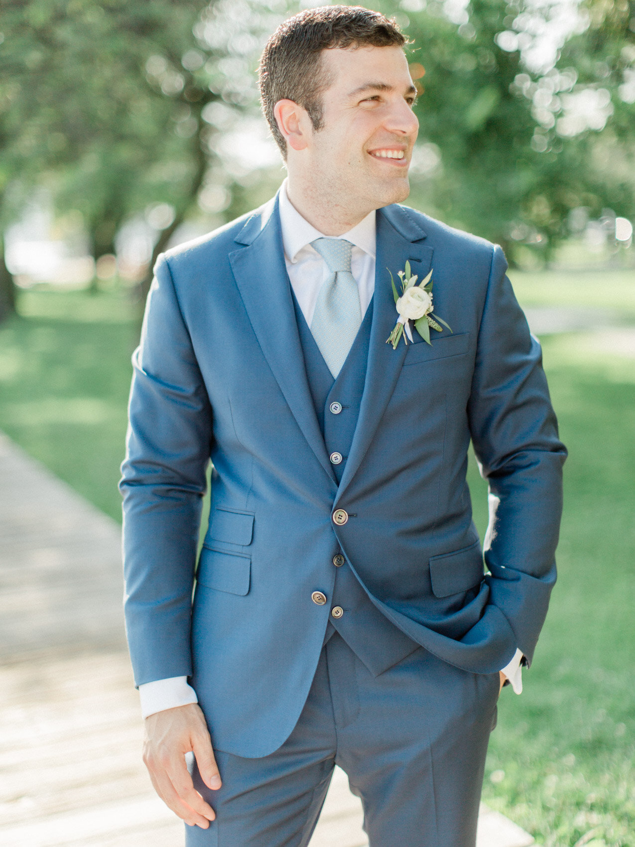 Corynn_Fowler_Photography_Toronto_Collingwood_Wedding_Photographer_candid_Natural_outdoor_Wedding_Relaxed_downtown_Toronto_Wedding_Palais_Royale106.jpg