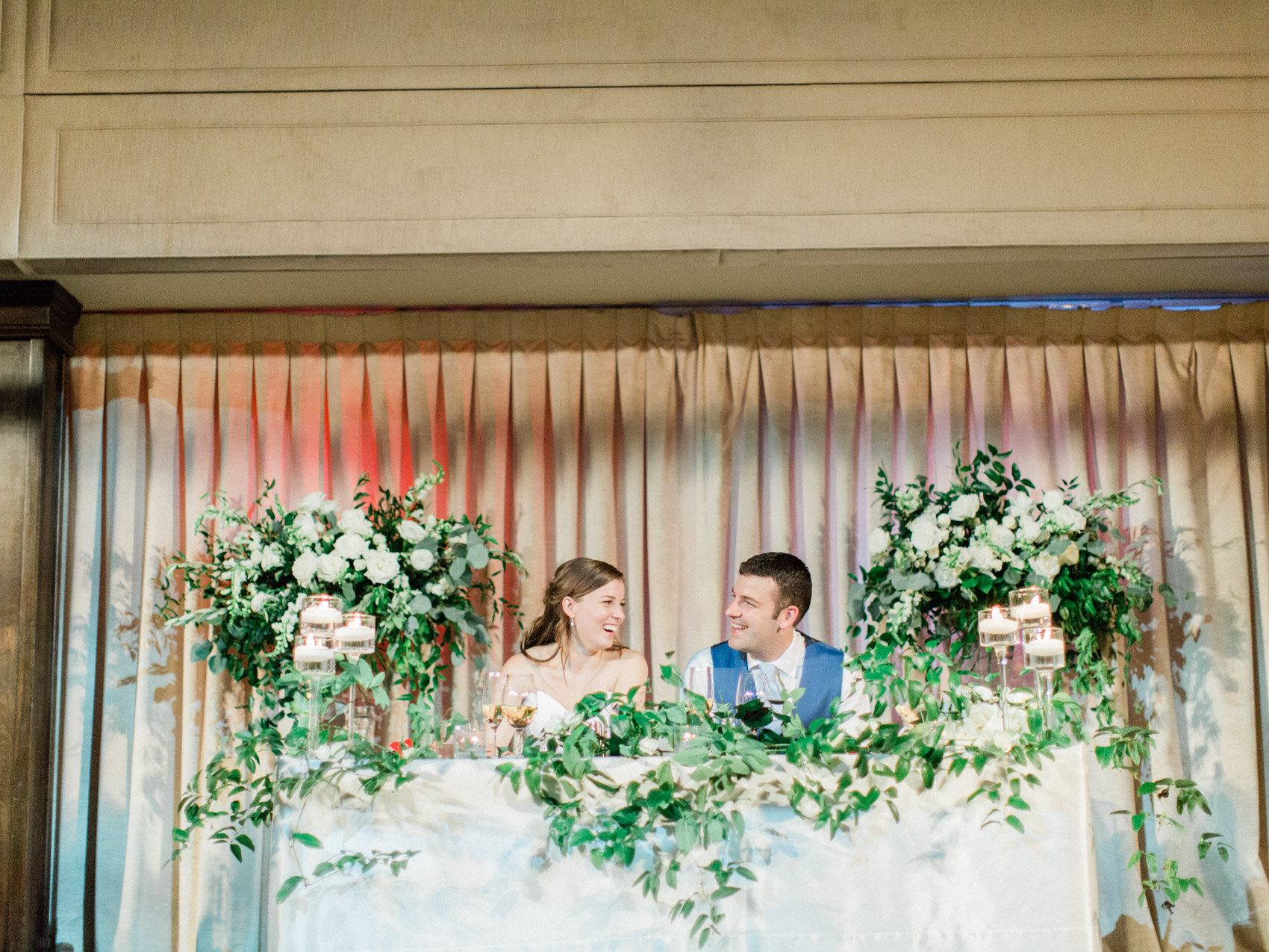 Corynn_Fowler_Photography_Toronto_Collingwood_Wedding_Photographer_candid_Natural_outdoor_Wedding_Relaxed_downtown_Toronto_Wedding_Palais_Royale161.jpg