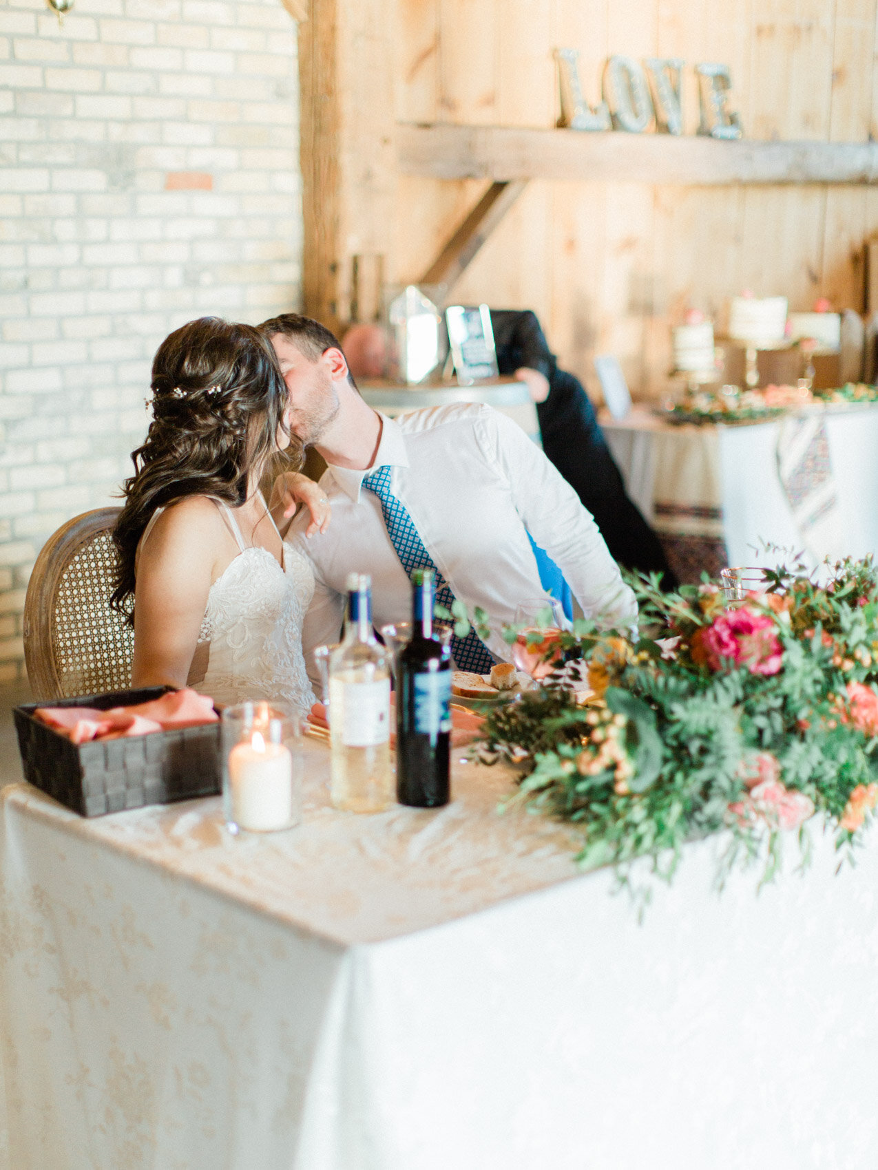 Corynn_Fowler_Photography_Toronto_Collingwood_Wedding_Photographer_candid_Natural_outdoor_Wedding_Relaxed_Niagara_Wedding217.jpg