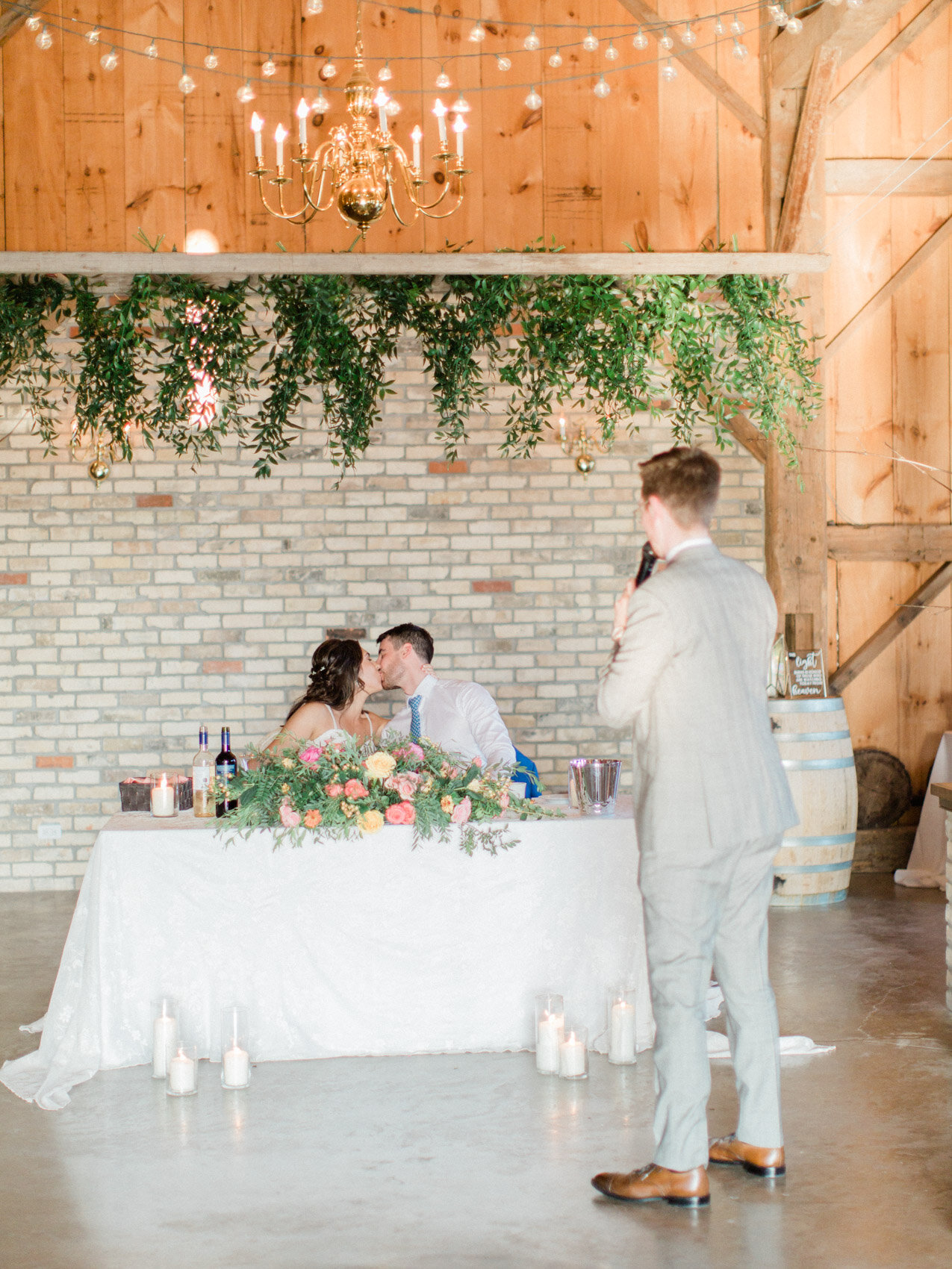 Corynn_Fowler_Photography_Toronto_Collingwood_Wedding_Photographer_candid_Natural_outdoor_Wedding_Relaxed_Niagara_Wedding218.jpg
