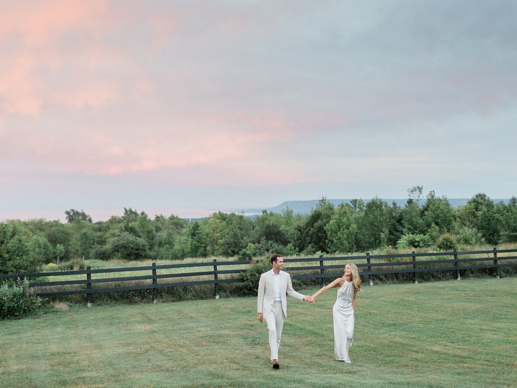 collingwood-elopement-photographer84.jpg