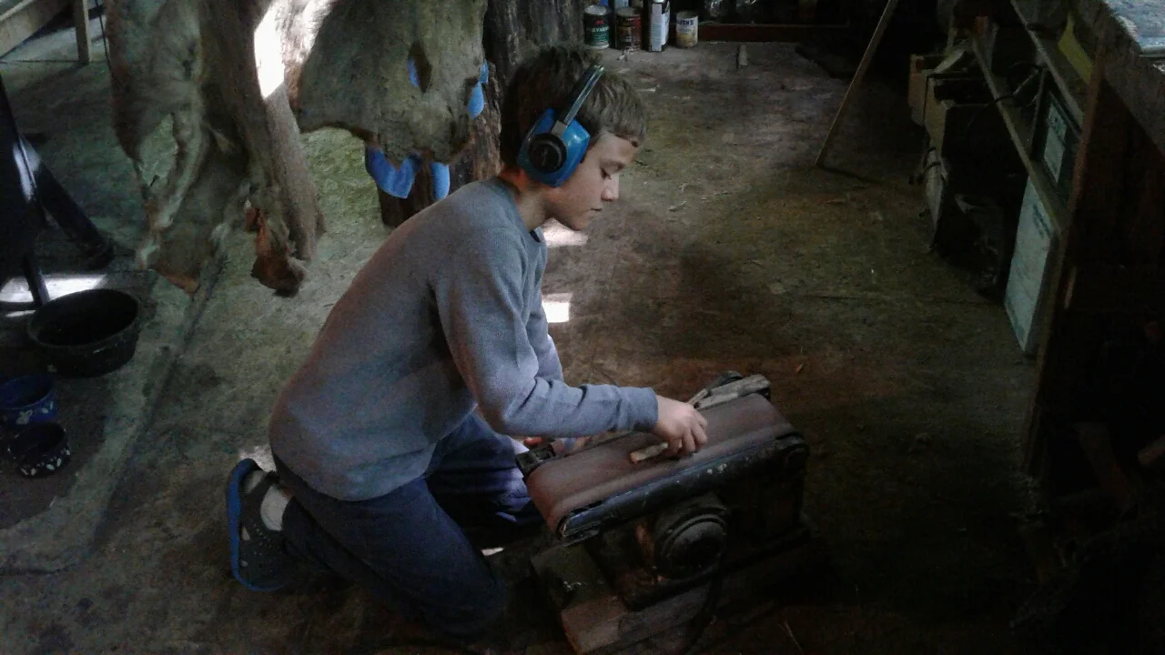 Shaping the handle