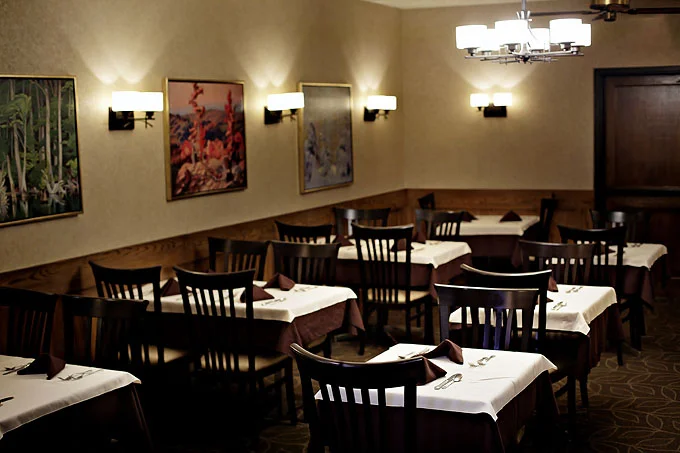Mr Prime Rib interior 8