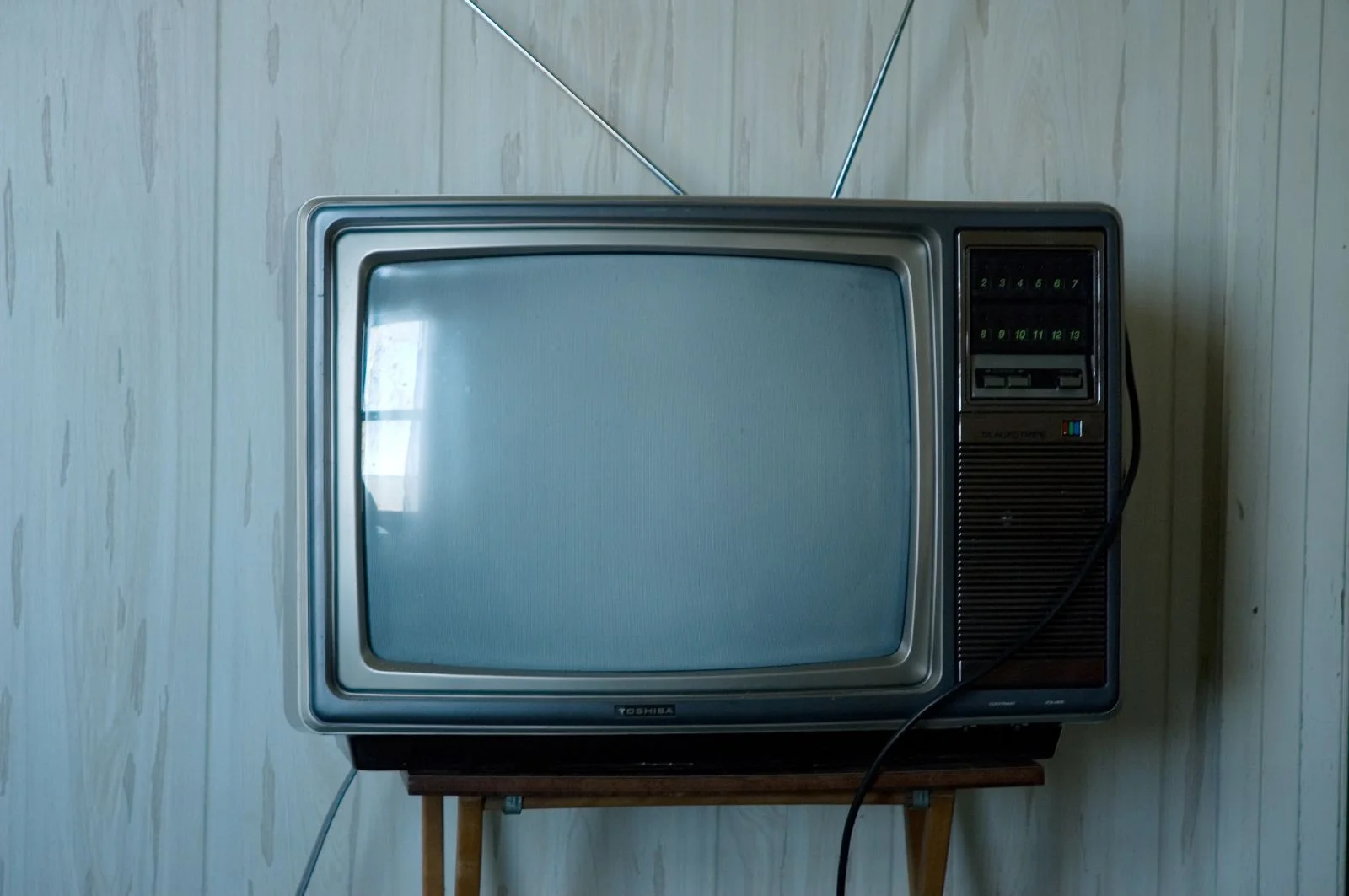 old-tv1.jpg