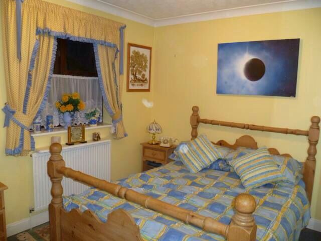 My Painting 'Frozen' looking great in the bedroom of the old couple who bought it :D