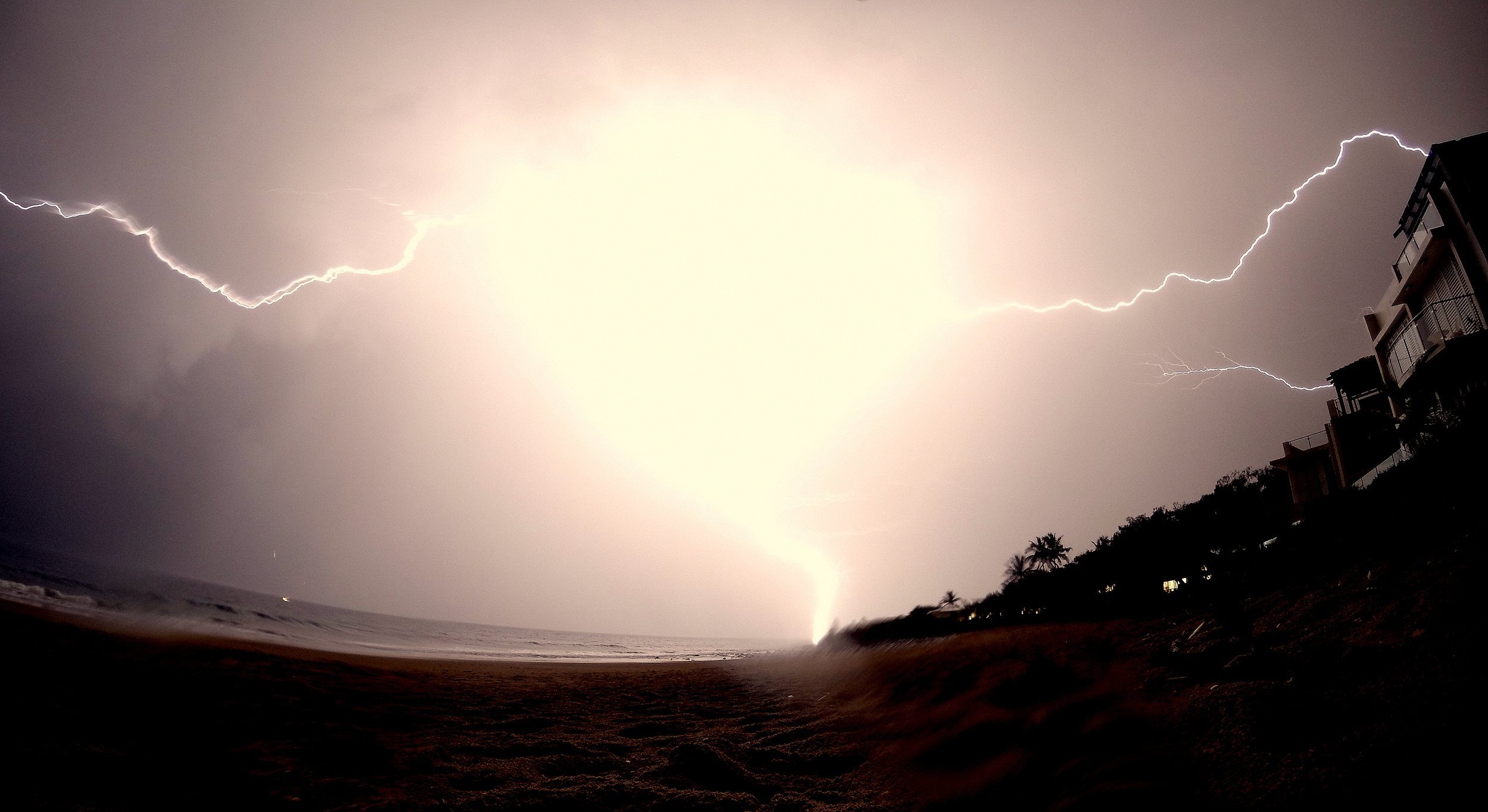 Storm - Bargara, Australia