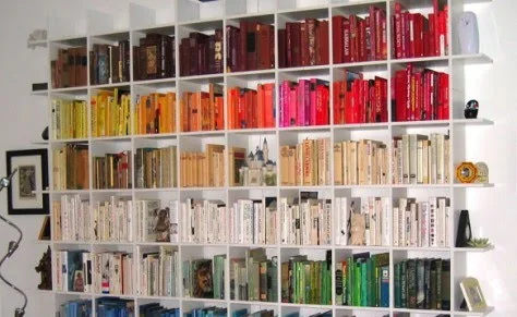 Bookshelves-by-color-2.jpg