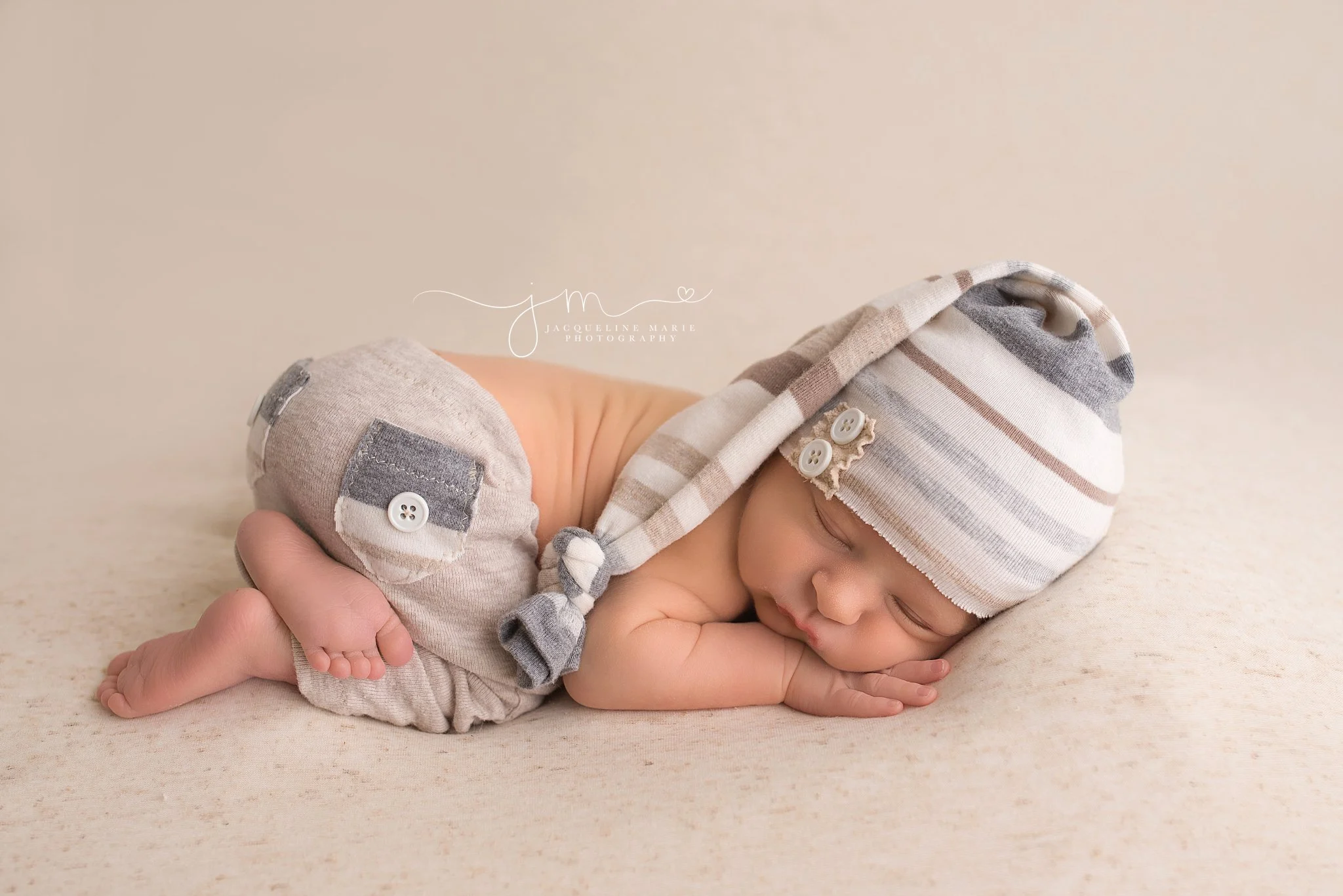 Columbus Ohio newborn photography | Newborn Photographer Columbus Ohio | Meet Noah
