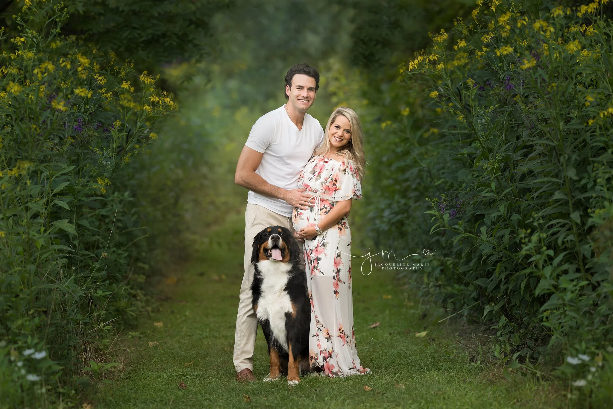 pregnancy photo session in columbus ohio of new parents to be with their dog
