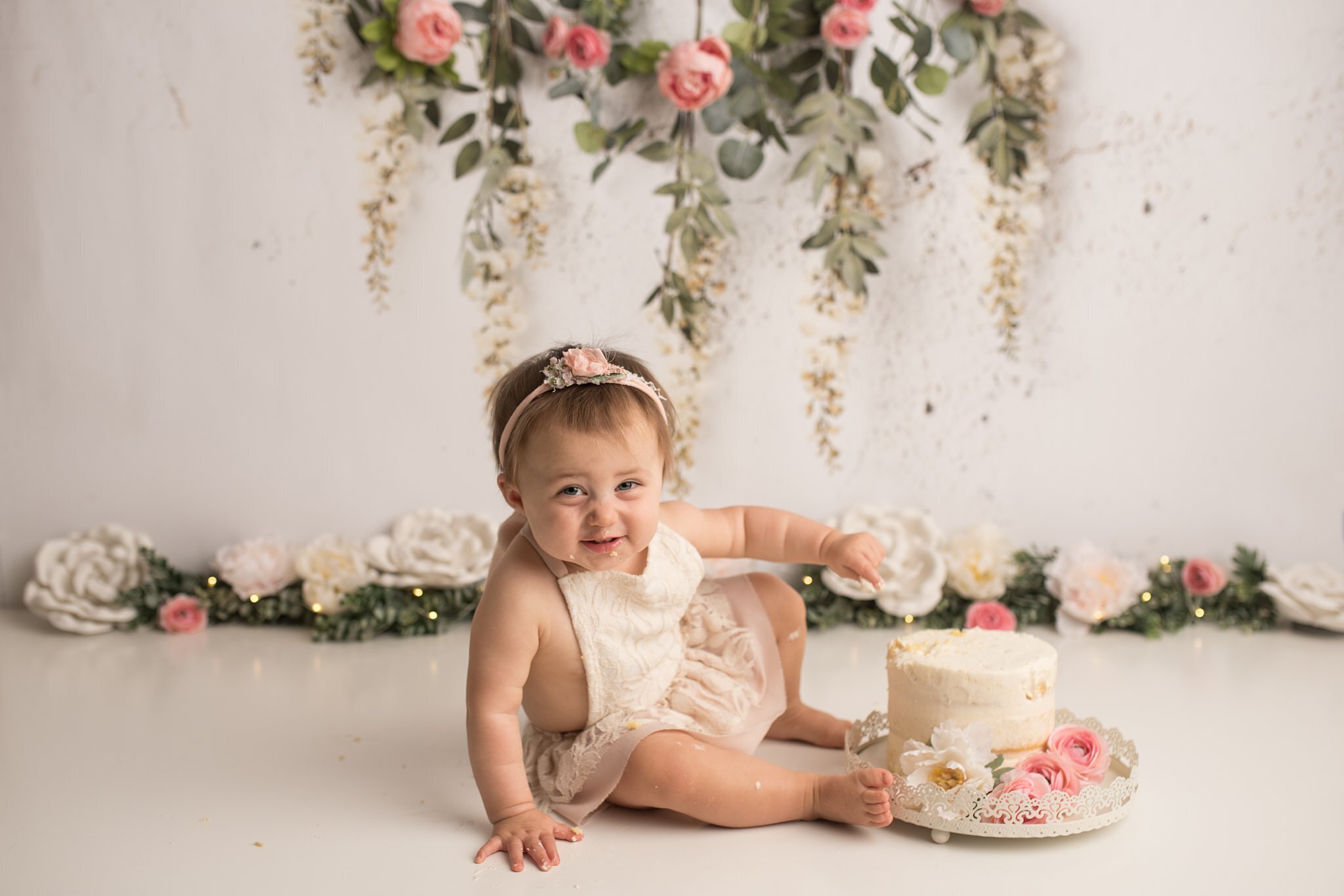 firstbirthday-cakesmash-photography-columbusohio_0032.jpg