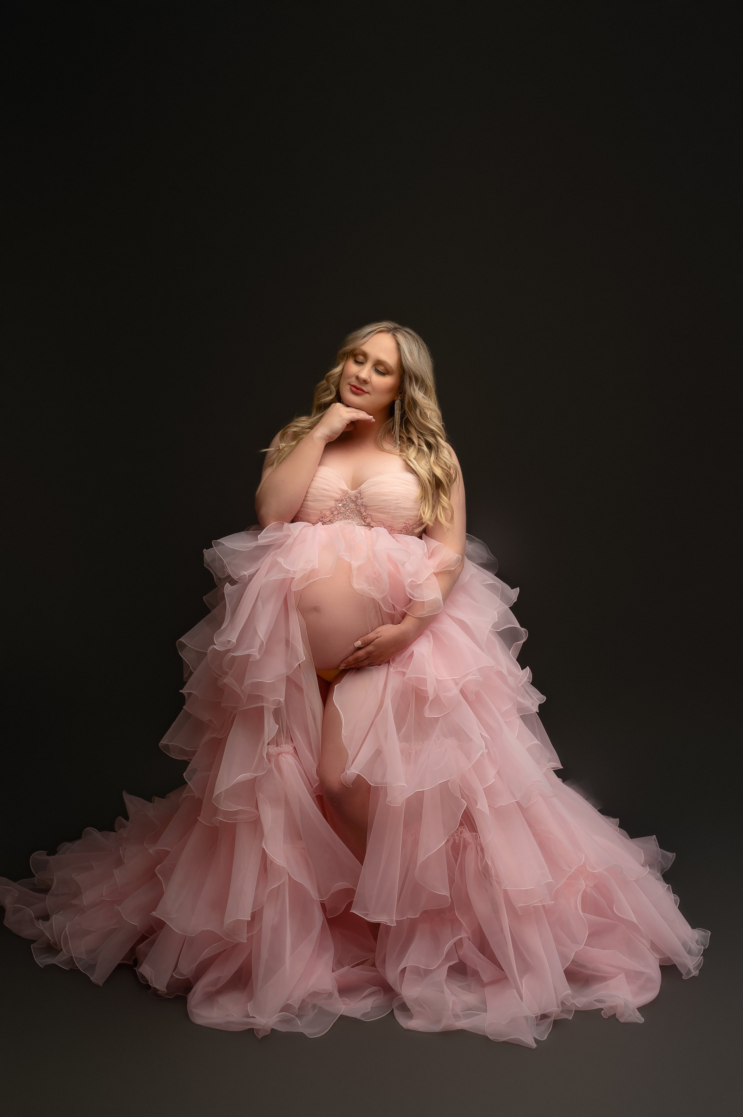 luxury pregnancy photo shoot columbus