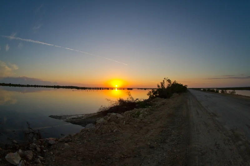 The causeway leading out to Cayo Cruz. As mentioned, these causeways are under major renovation.