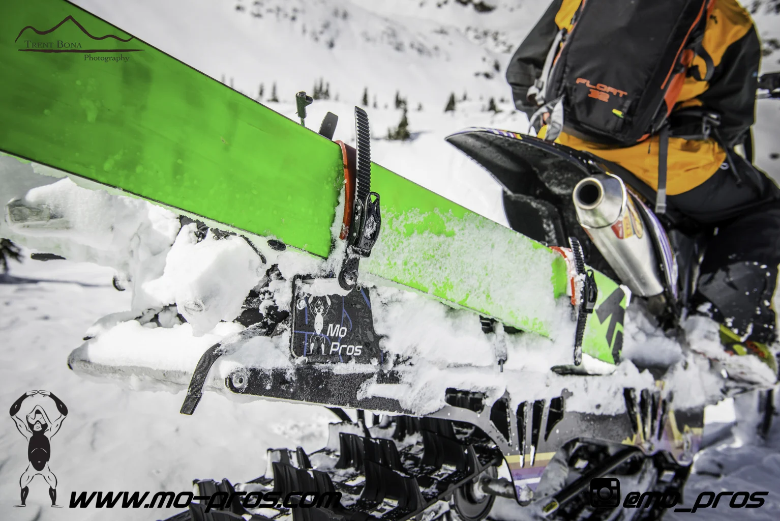 26_gas Rack_Gear_Gun Rack_LinQ Snowboard Ski_Ski_Snowbike_Timbersled Rack_Tsaina Rack_CFR rack_Cheetah Factory Racing_Snowboard rack_snowboard_Snowboarding_snowmobile bag_Snowmobile_timbersled bag_Ti.jpg