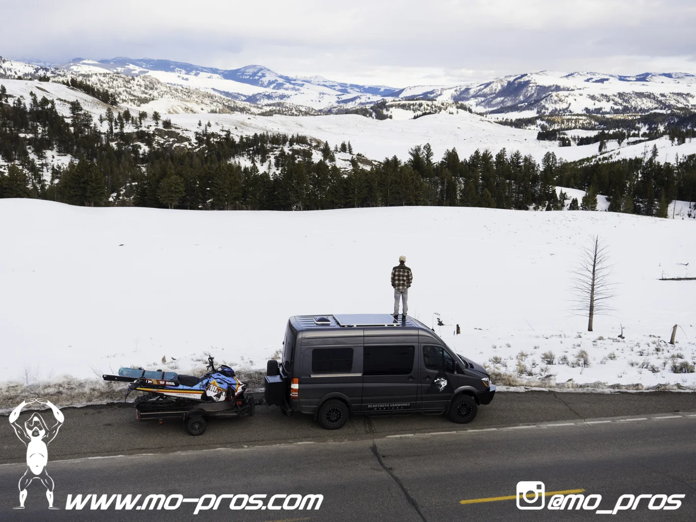 11_Backcountry _Backcountry United_CFR rack_Cheetah Factory Racing_gas Rack_Gear_Gun Rack_LinQ Snowboard Ski_Rack_Ski_Snowbike_snowboard_Snowboard rack_Snowboarding_Snowmobile_snowmobile bag_timbersl.jpg