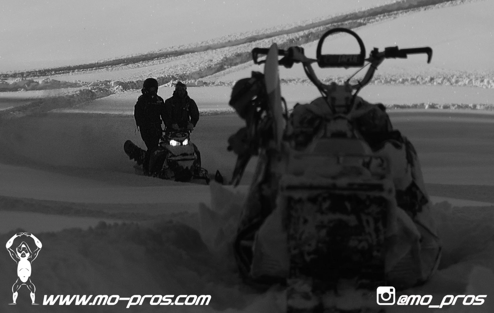 1_Backcountry _Backcountry United_CFR rack_Cheetah Factory Racing_gas Rack_Gear_Gun Rack_LinQ Snowboard Ski_Rack_Ski_Snowbike_snowboard_Snowboard rack_Snowboarding_Snowmobile_snowmobile bag_timbersle.jpg