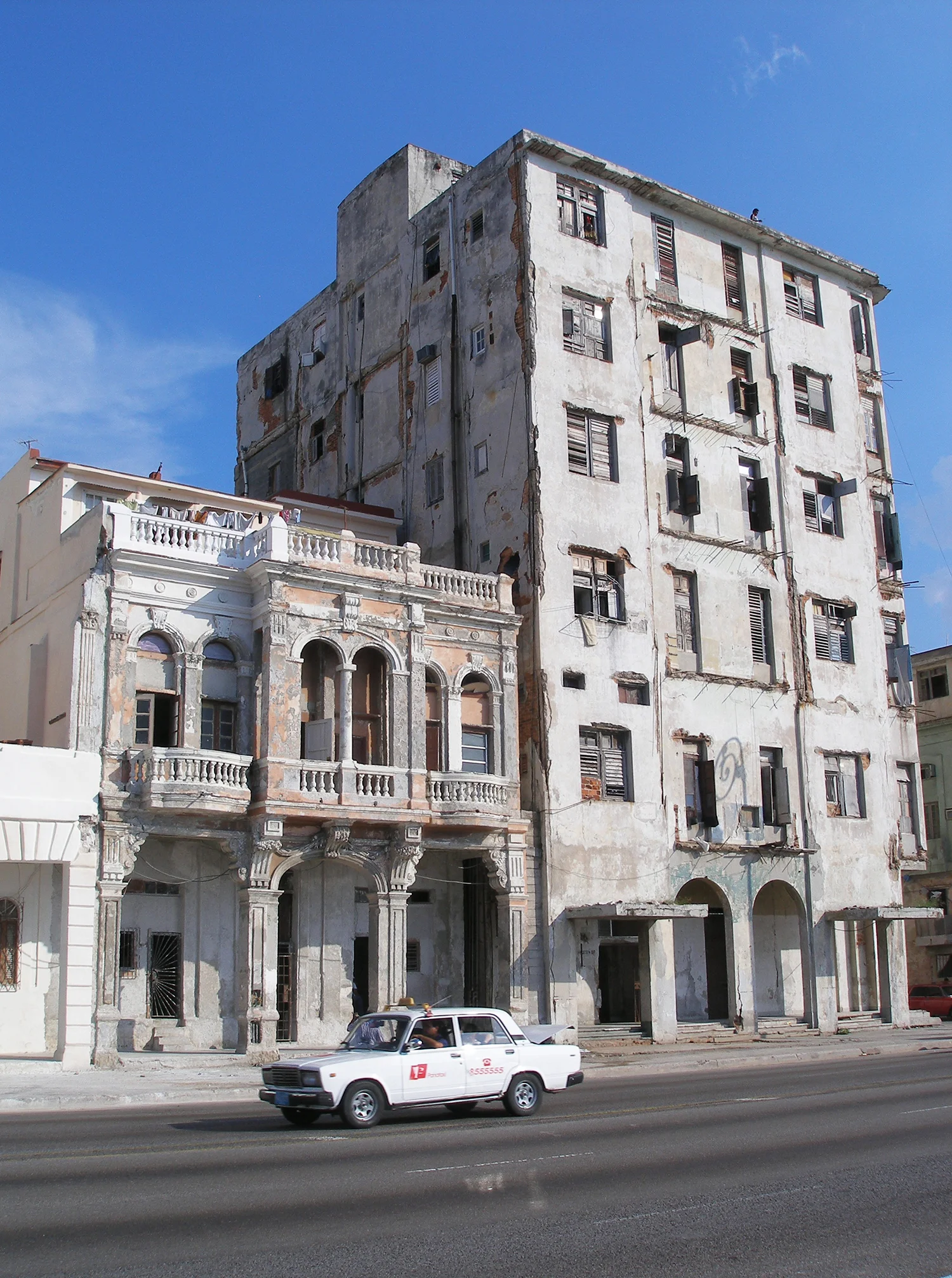 Cuba_White_Faded_Glamour_Havana.jpg